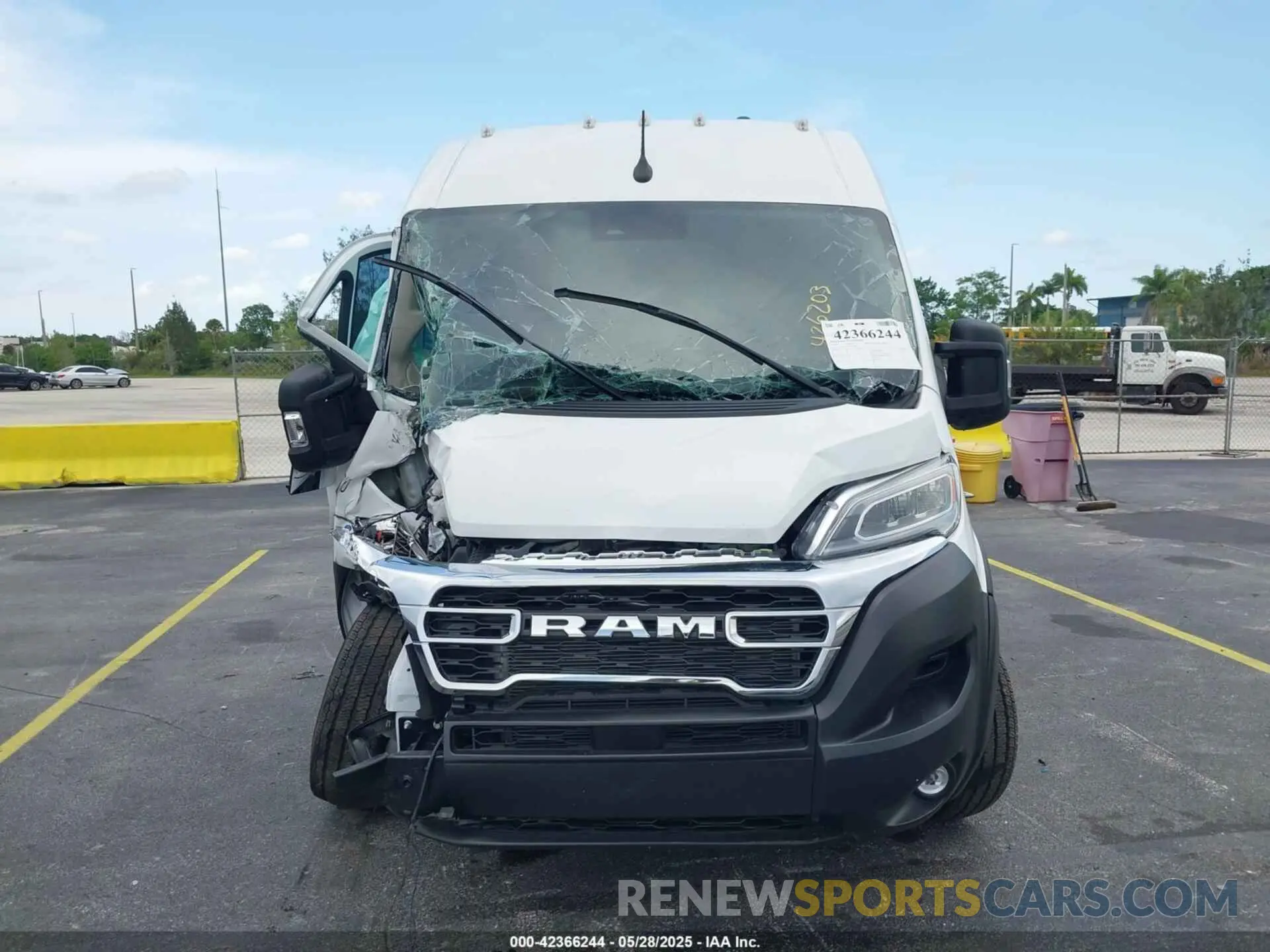 12 Photograph of a damaged car 3C6LRVCG7RE116462 RAM PROMASTER 2500 2024