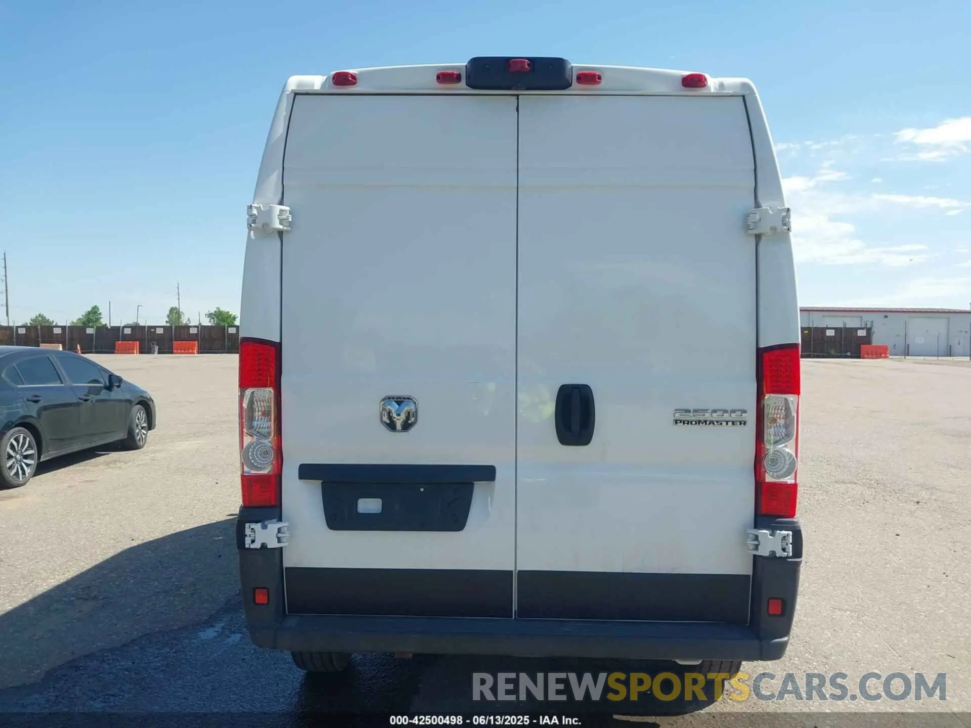 16 Photograph of a damaged car 3C6LRVCGXRE149262 RAM PROMASTER 2500 2024