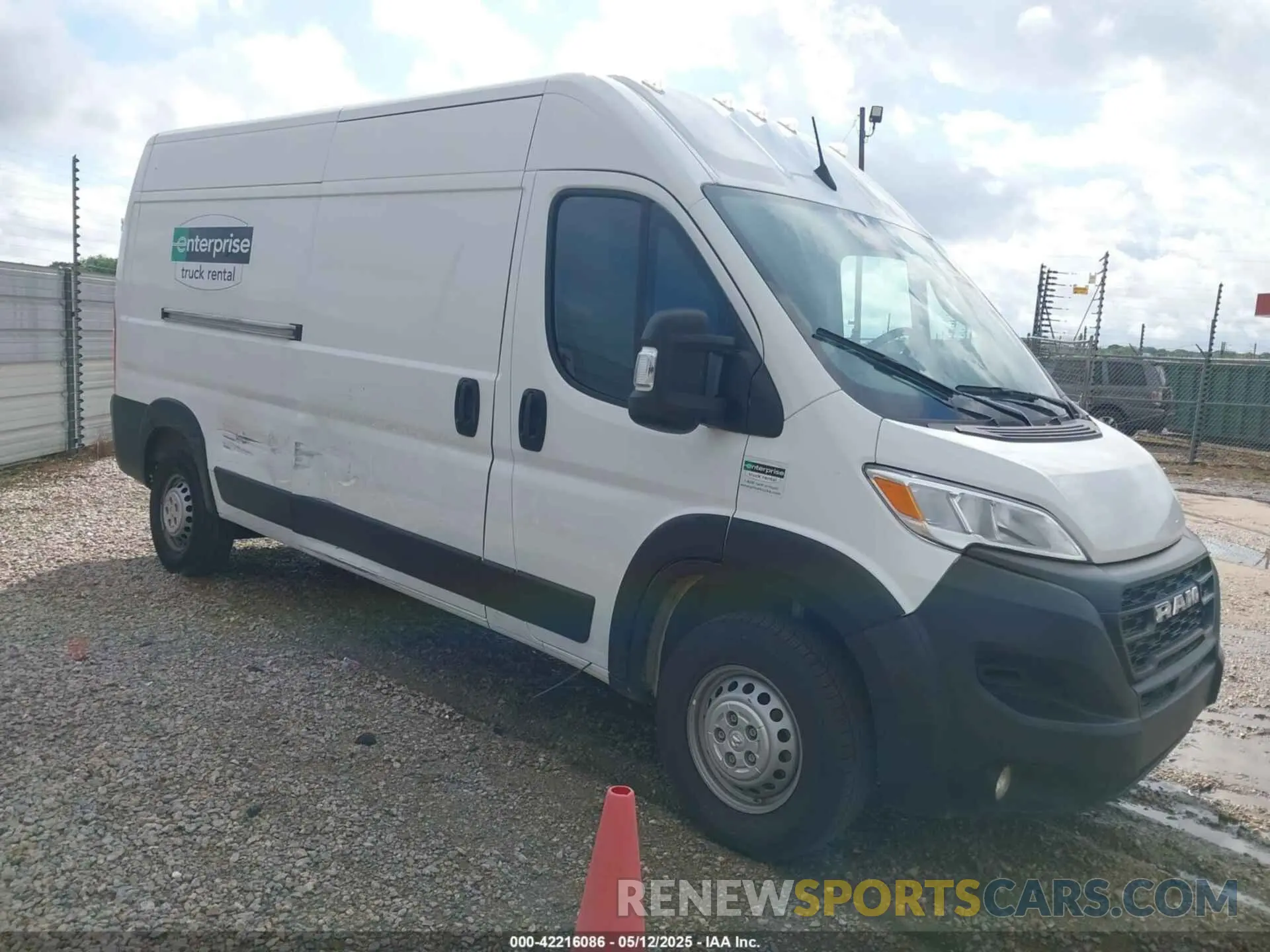 1 Photograph of a damaged car 3C6LRVDG0RE132209 RAM PROMASTER 2500 2024