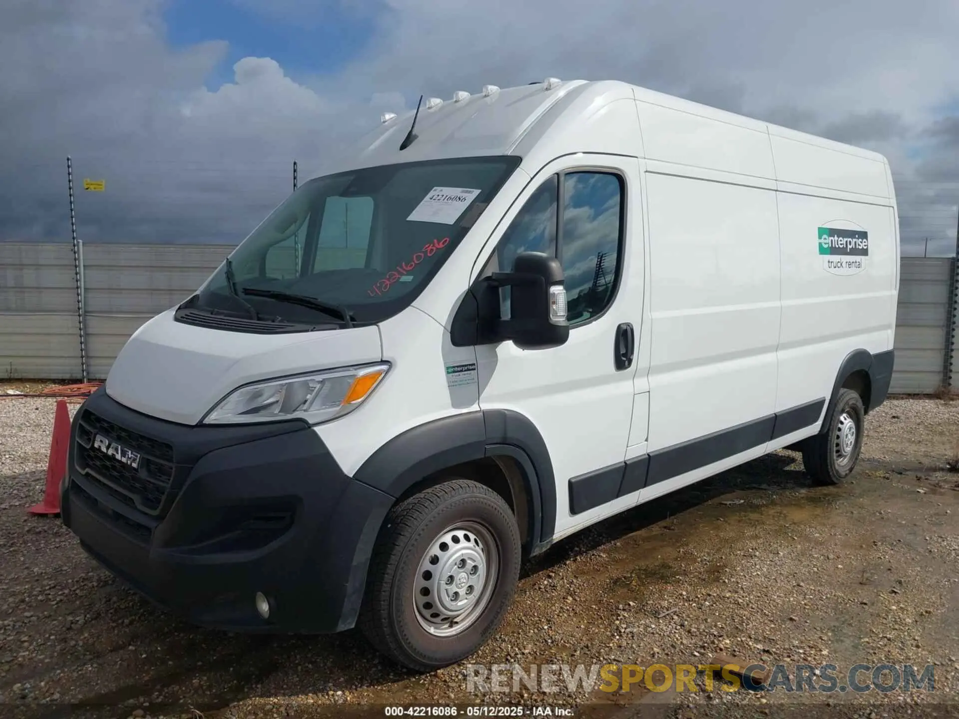 2 Photograph of a damaged car 3C6LRVDG0RE132209 RAM PROMASTER 2500 2024