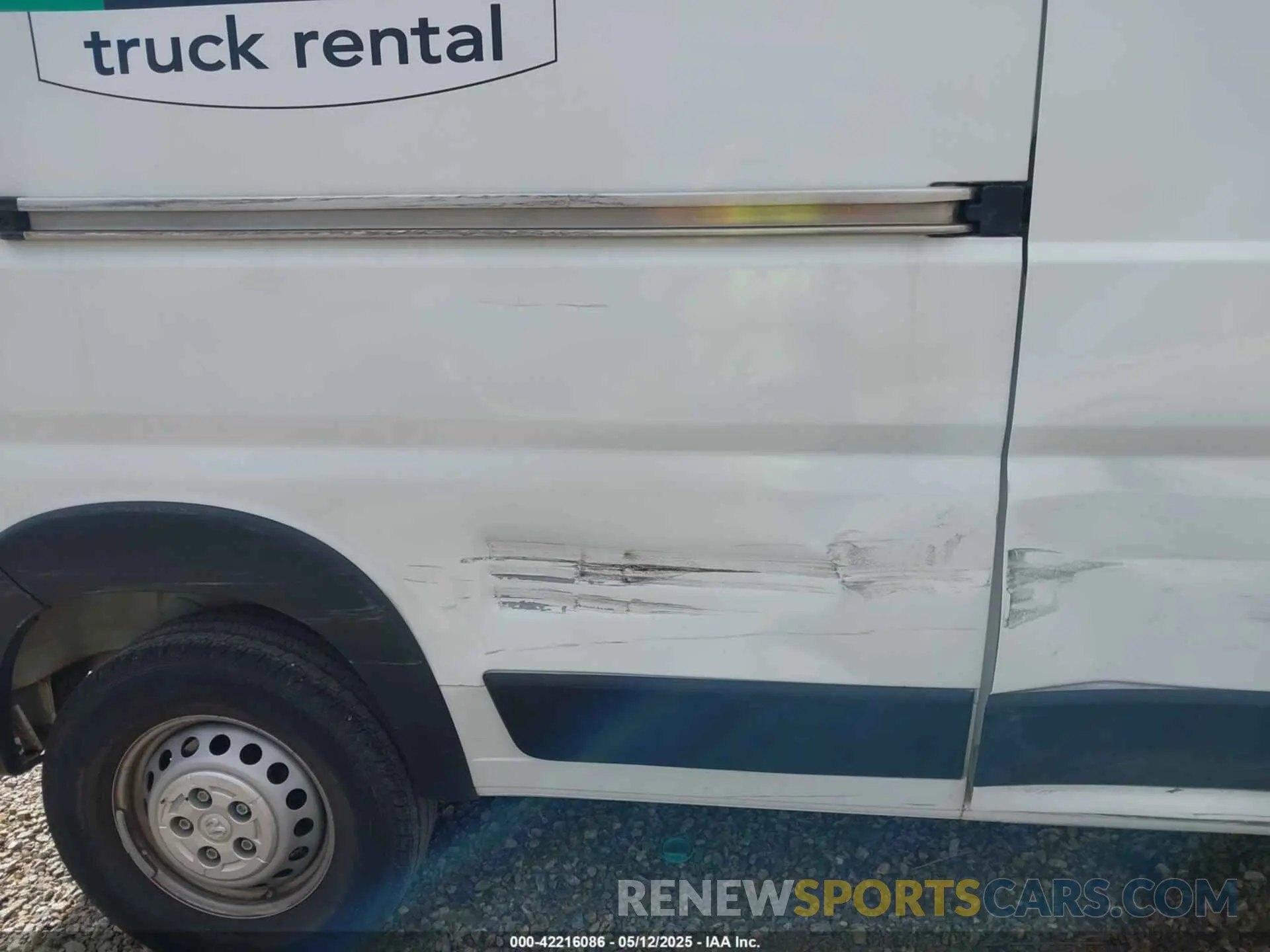 6 Photograph of a damaged car 3C6LRVDG0RE132209 RAM PROMASTER 2500 2024