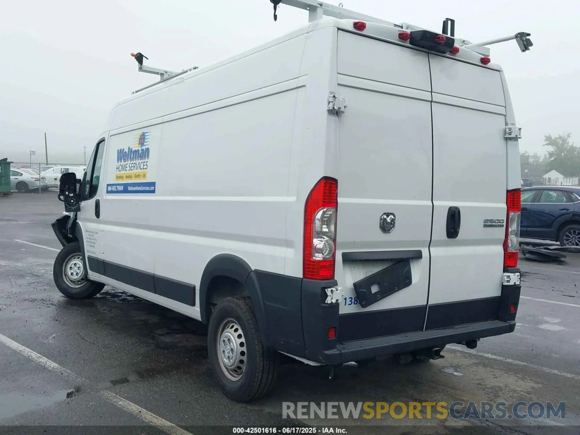 3 Photograph of a damaged car 3C6LRVDG2RE138299 RAM PROMASTER 2500 2024