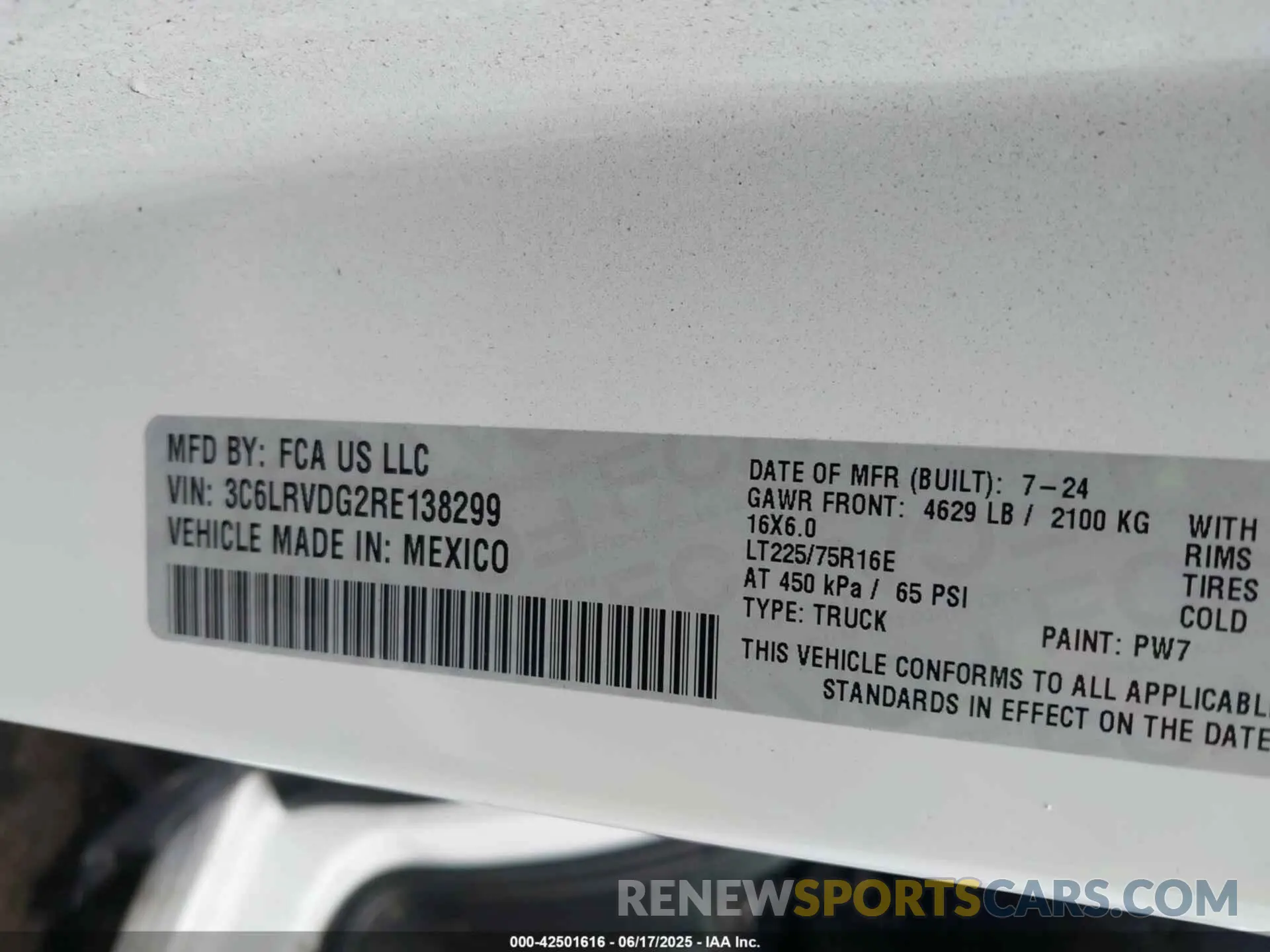 9 Photograph of a damaged car 3C6LRVDG2RE138299 RAM PROMASTER 2500 2024