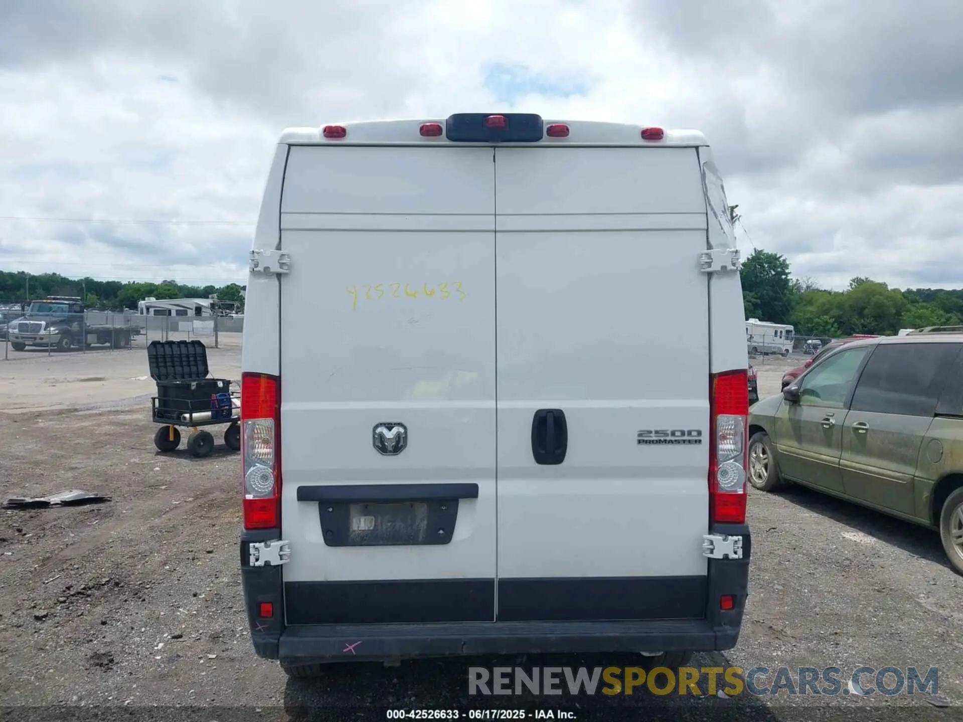 16 Photograph of a damaged car 3C6LRVDG4RE150700 RAM PROMASTER 2500 2024