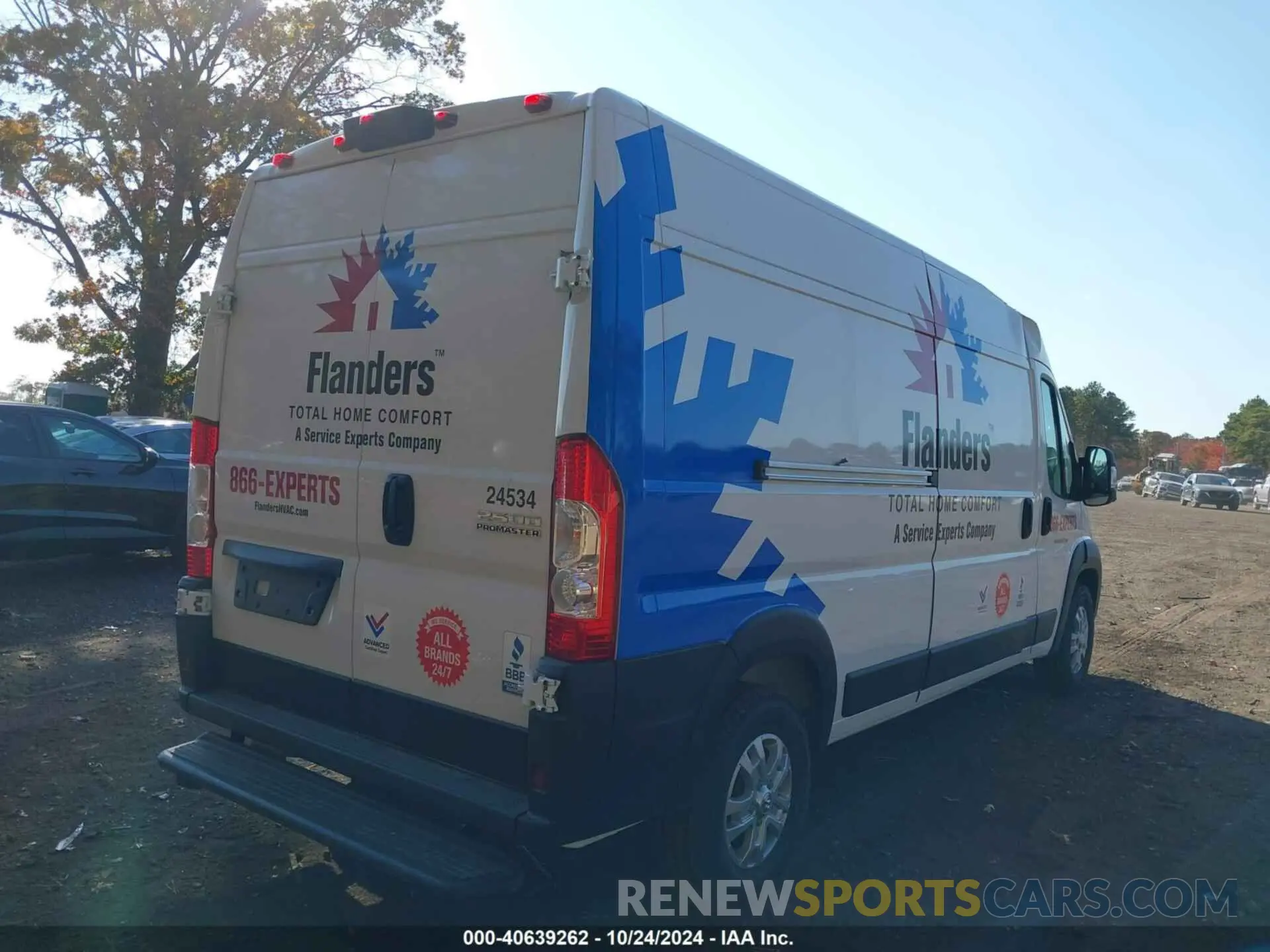 4 Photograph of a damaged car 3C6LRVDG6RE125555 RAM PROMASTER 2500 2024