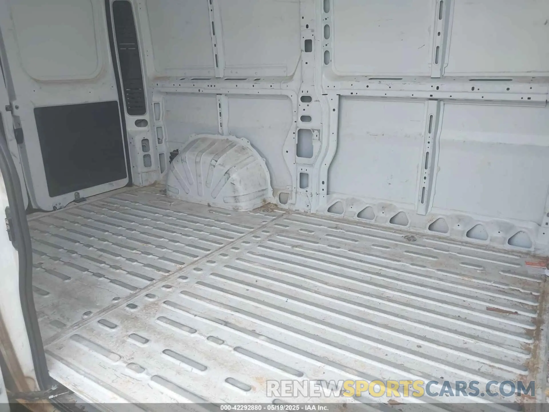 8 Photograph of a damaged car 3C6LRVCG3SE511745 RAM PROMASTER 2500 2025