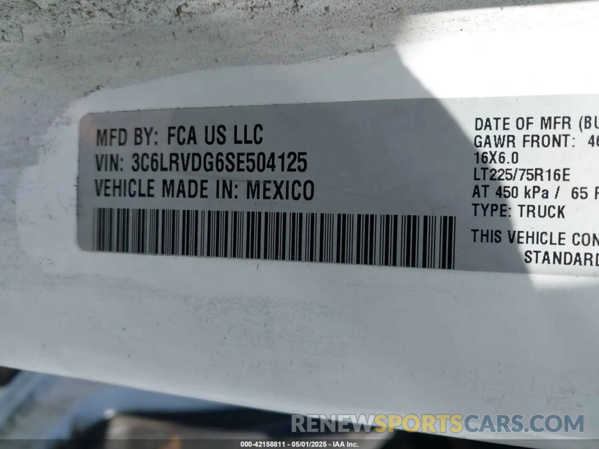 9 Photograph of a damaged car 3C6LRVDG6SE504125 RAM PROMASTER 2500 2025