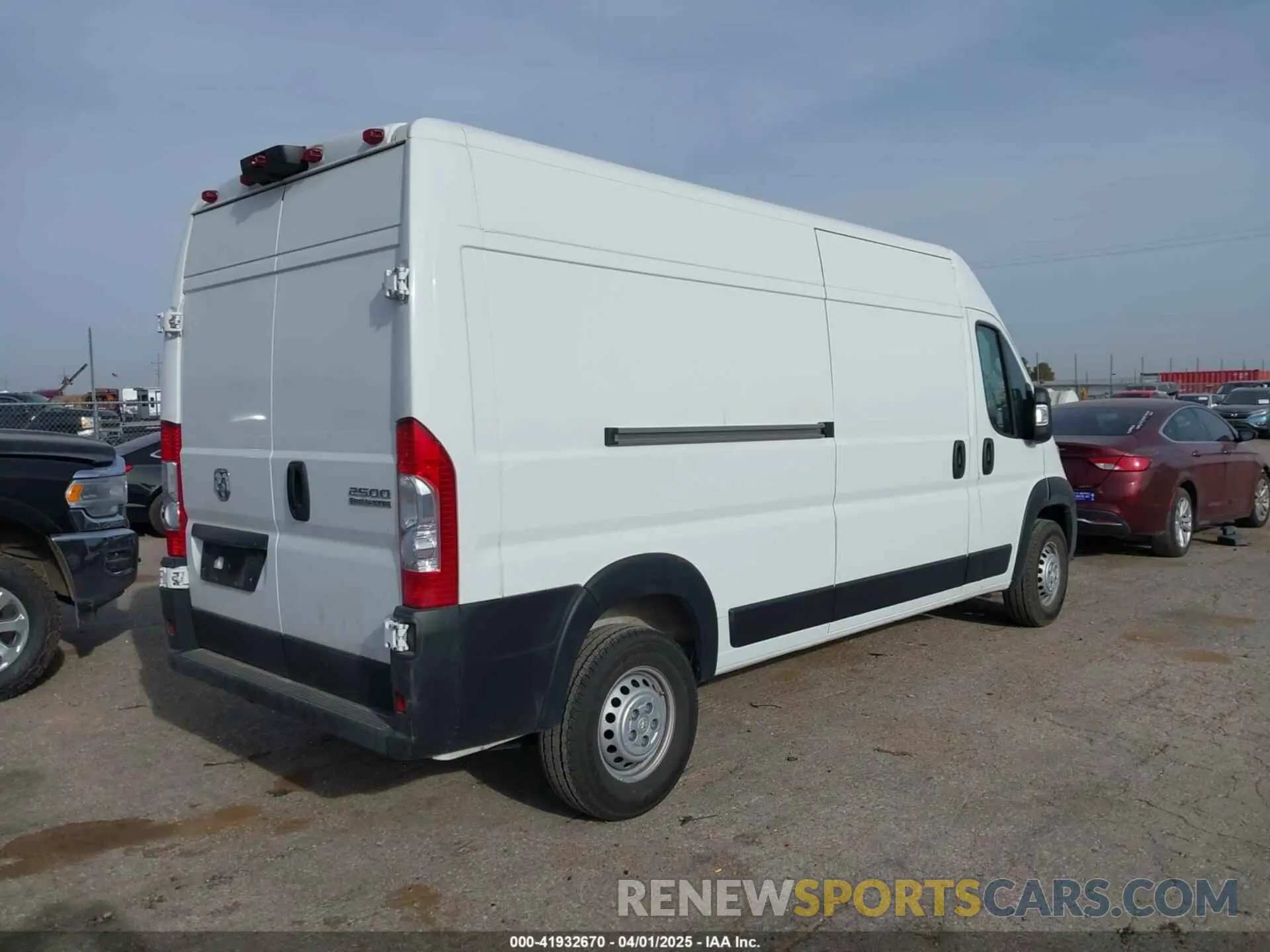 4 Photograph of a damaged car 3C6LRVDG7SE512766 RAM PROMASTER 2500 2025