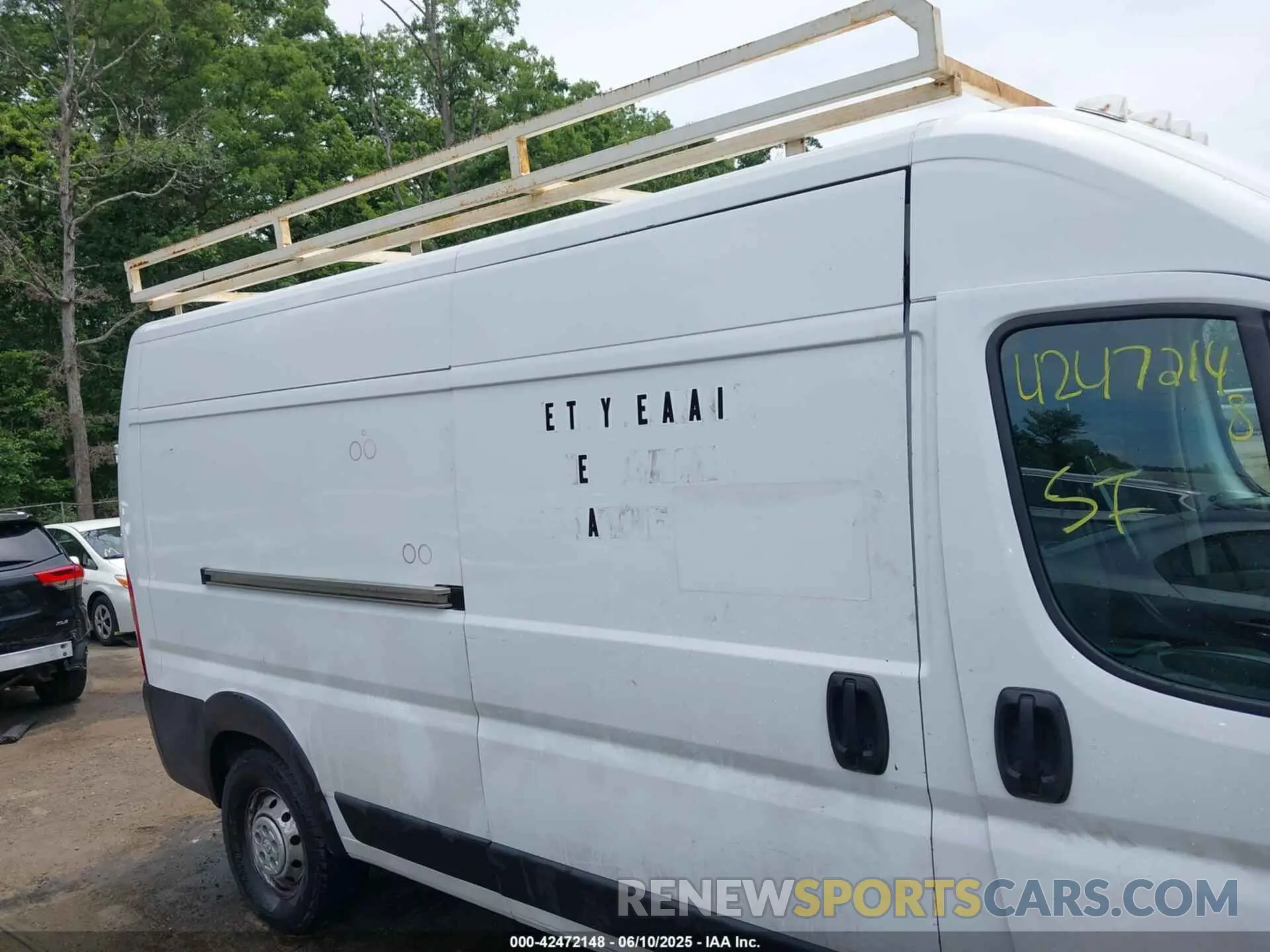 13 Photograph of a damaged car 3C6URVHG7KE515276 RAM PROMASTER 3500 2019