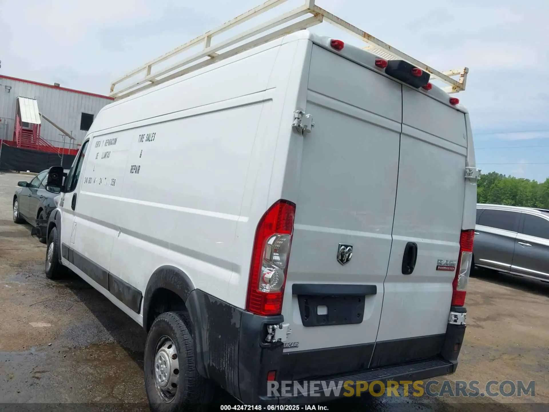3 Photograph of a damaged car 3C6URVHG7KE515276 RAM PROMASTER 3500 2019