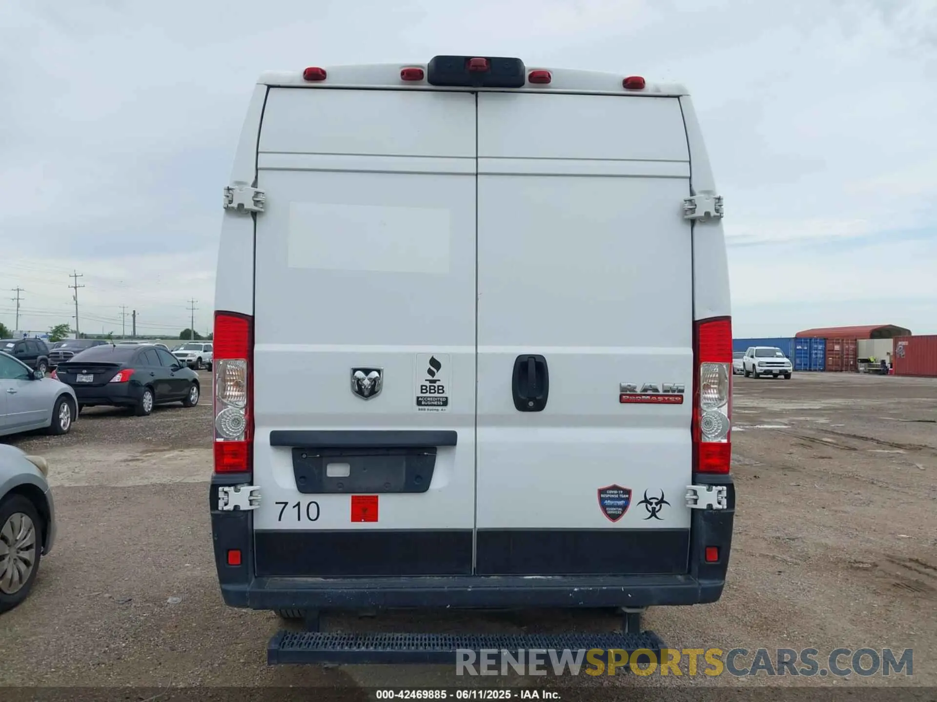 16 Photograph of a damaged car 3C6URVJG4KE537388 RAM PROMASTER 3500 2019