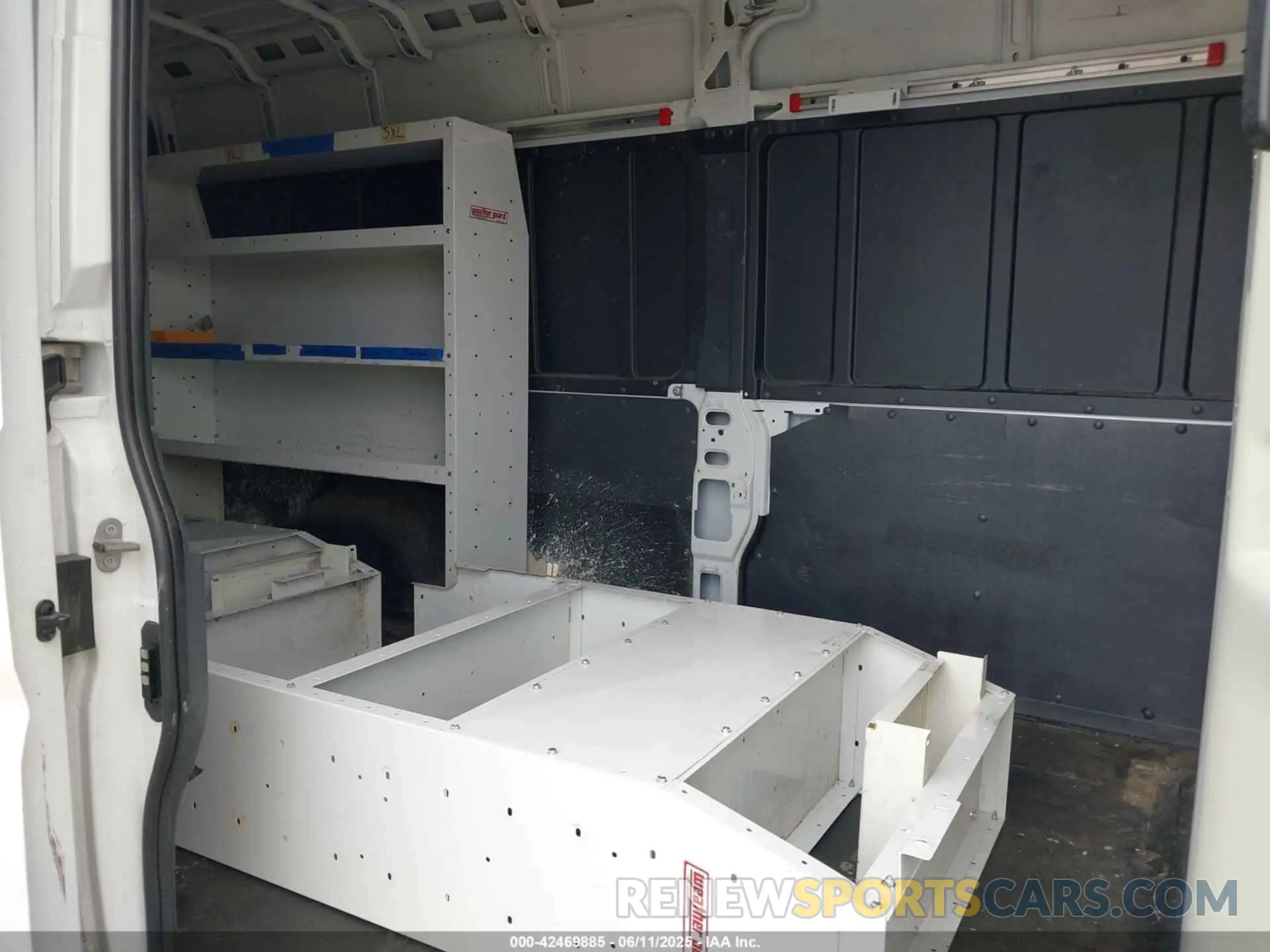 8 Photograph of a damaged car 3C6URVJG4KE537388 RAM PROMASTER 3500 2019