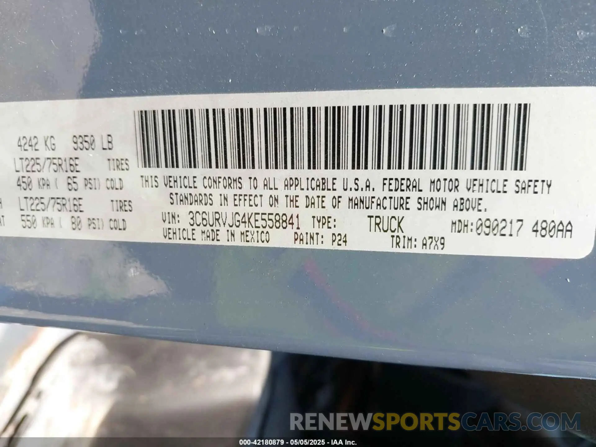 9 Photograph of a damaged car 3C6URVJG4KE558841 RAM PROMASTER 3500 2019