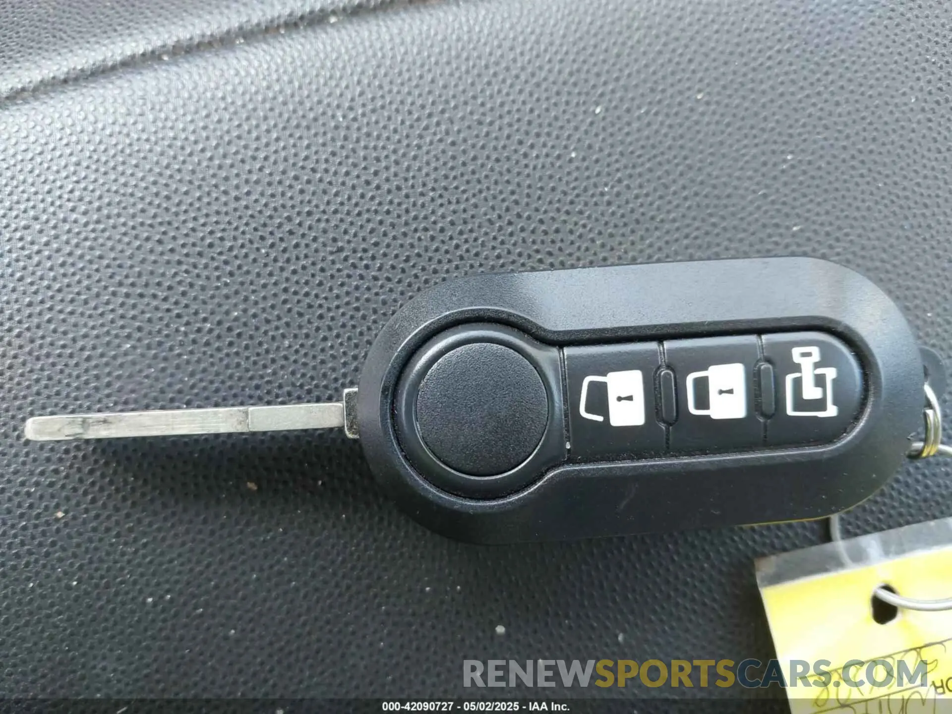 11 Photograph of a damaged car 3C6URVJG5KE508028 RAM PROMASTER 3500 2019