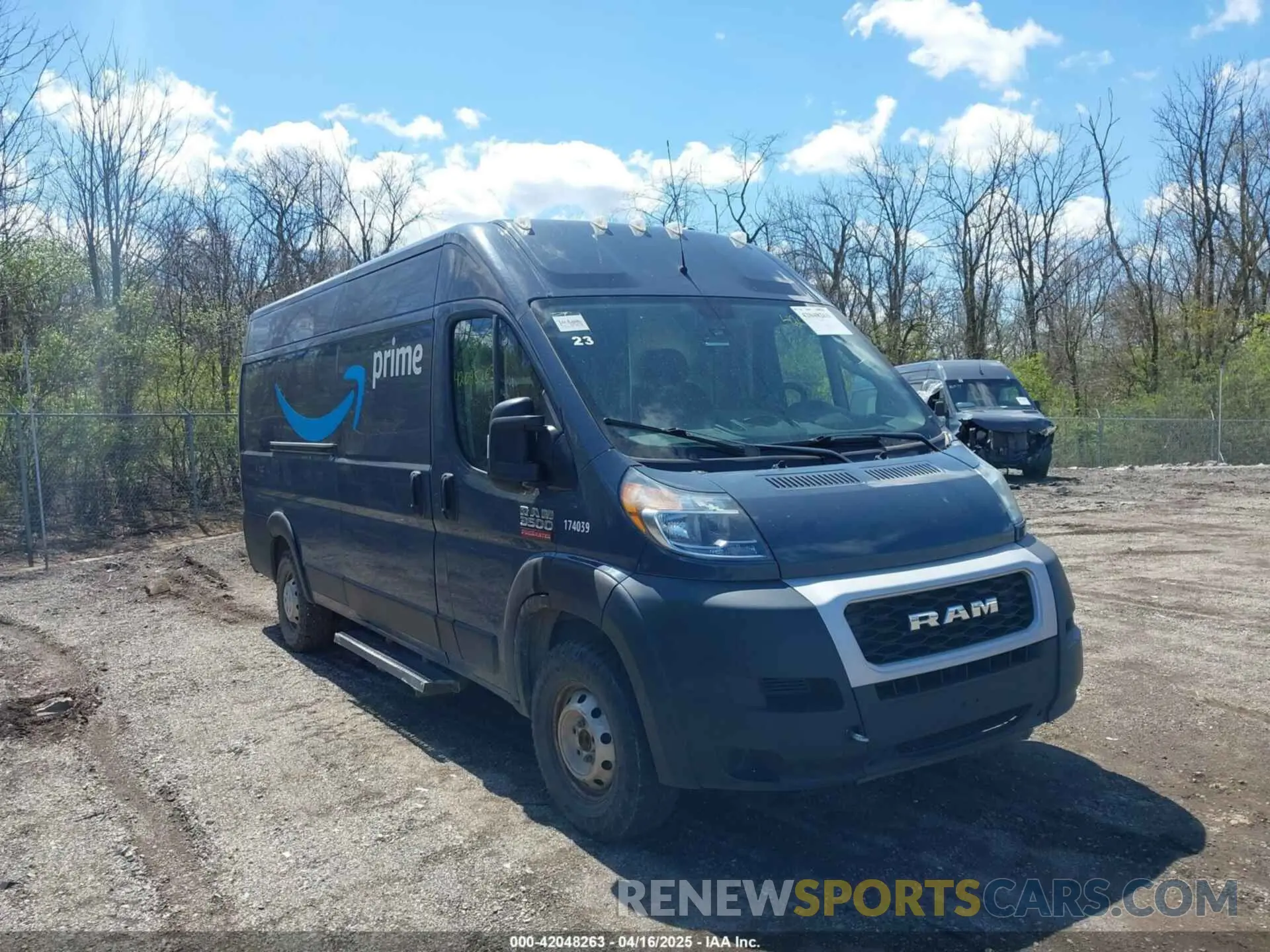 1 Photograph of a damaged car 3C6URVJG6KE544844 RAM PROMASTER 3500 2019