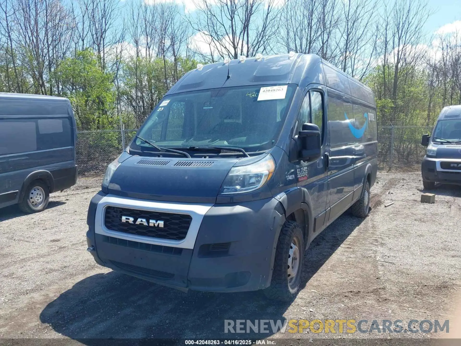 12 Photograph of a damaged car 3C6URVJG6KE544844 RAM PROMASTER 3500 2019