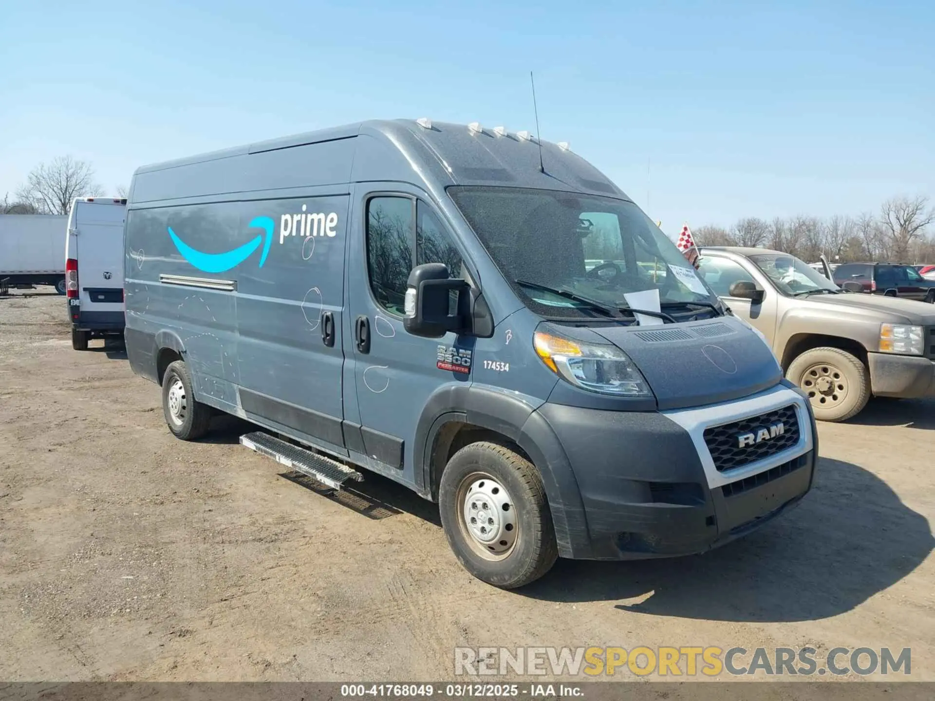 1 Photograph of a damaged car 3C6URVJG6KE564284 RAM PROMASTER 3500 2019