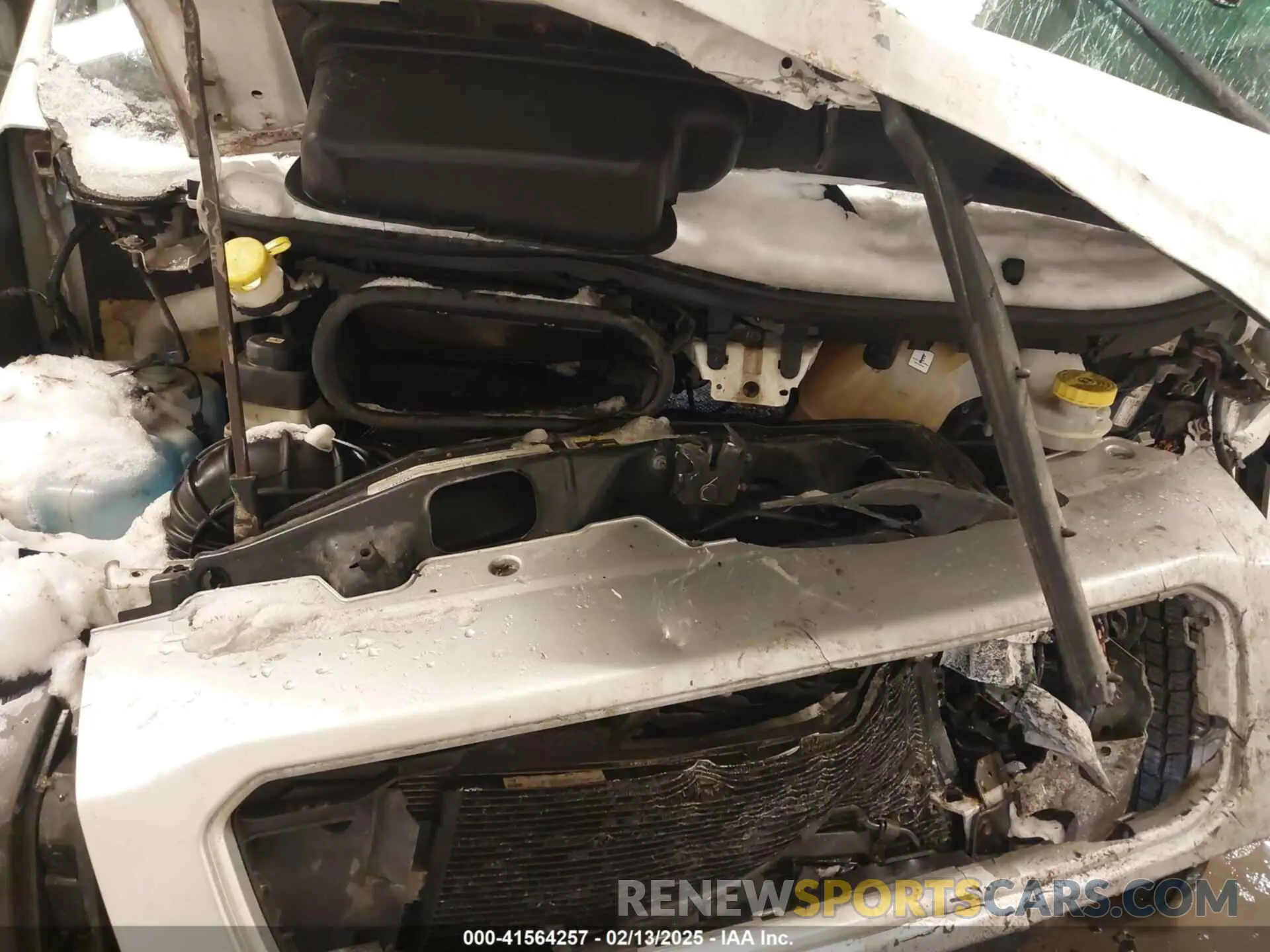 10 Photograph of a damaged car 3C6URVJGXKE513712 RAM PROMASTER 3500 2019
