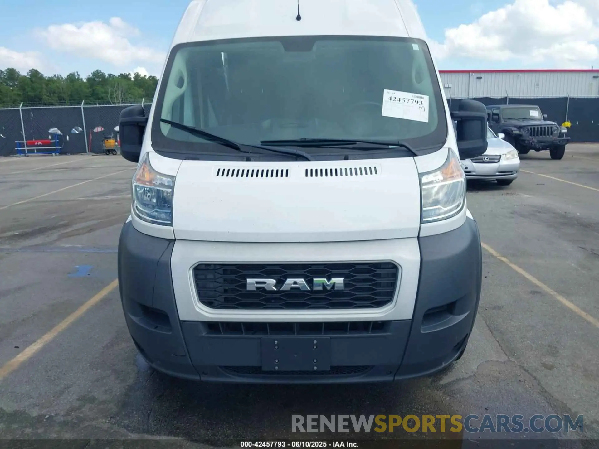 12 Photograph of a damaged car 3C6URVHG6LE110818 RAM PROMASTER 3500 2020