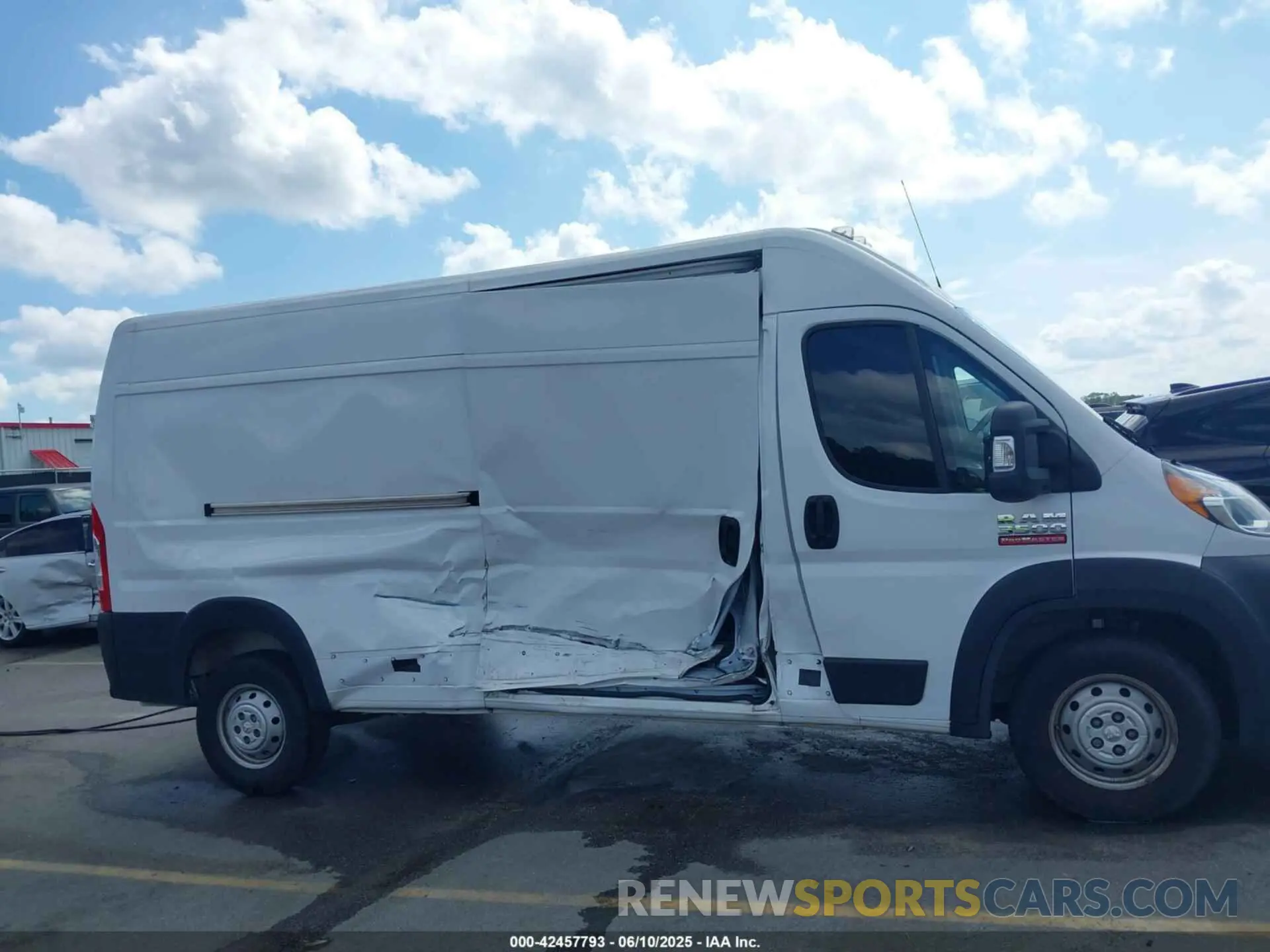 13 Photograph of a damaged car 3C6URVHG6LE110818 RAM PROMASTER 3500 2020