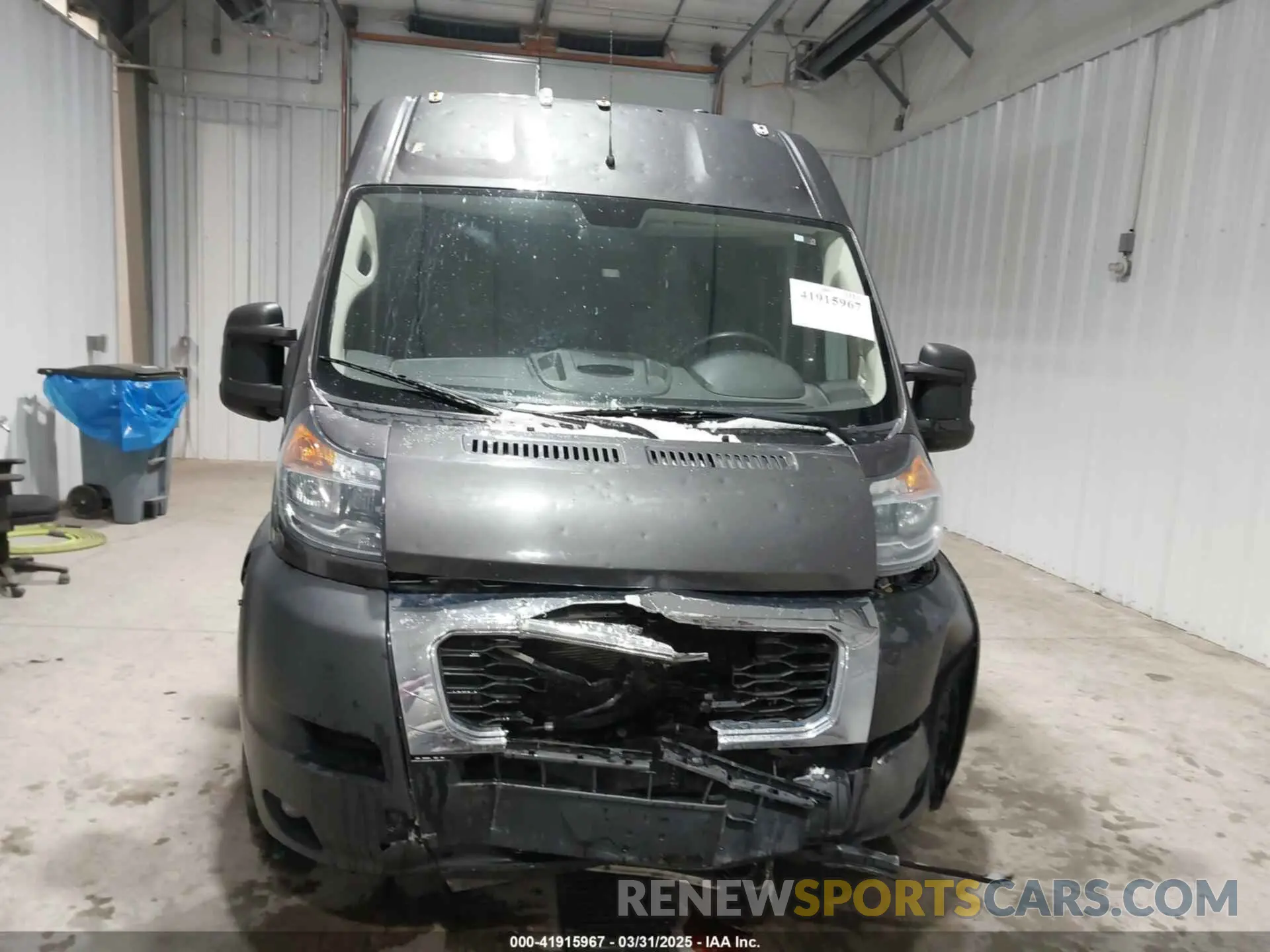 12 Photograph of a damaged car 3C6URVJG2LE100992 RAM PROMASTER 3500 2020
