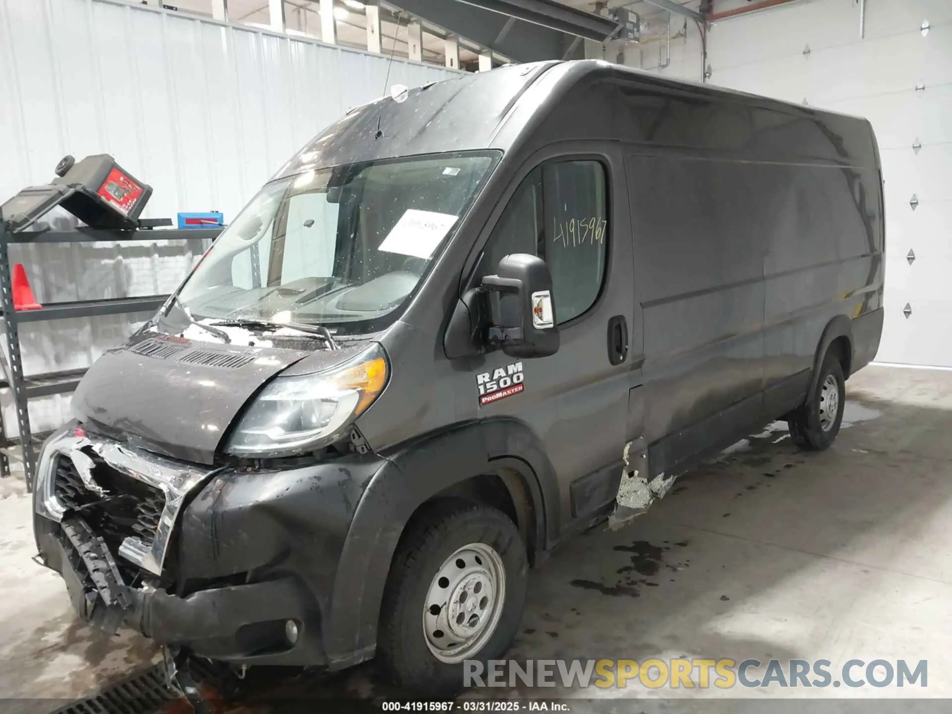 2 Photograph of a damaged car 3C6URVJG2LE100992 RAM PROMASTER 3500 2020