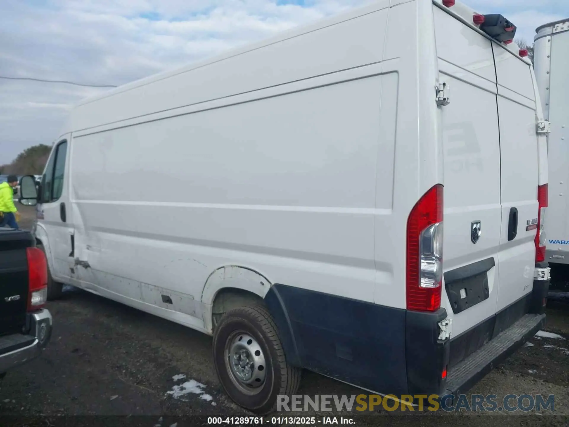 3 Photograph of a damaged car 3C6URVJG3LE119339 RAM PROMASTER 3500 2020