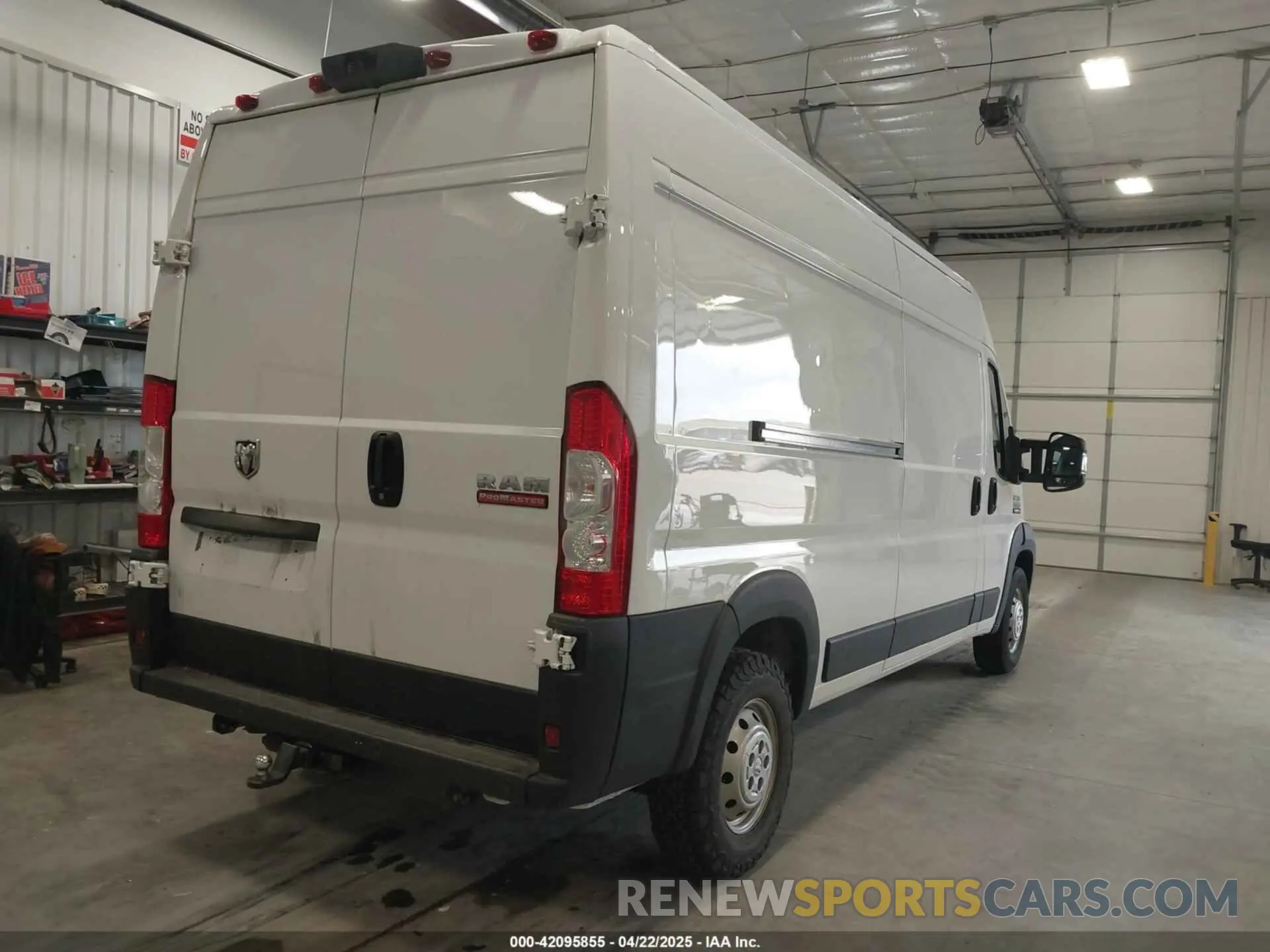 4 Photograph of a damaged car 3C6MRVHG8ME537399 RAM PROMASTER 3500 2021