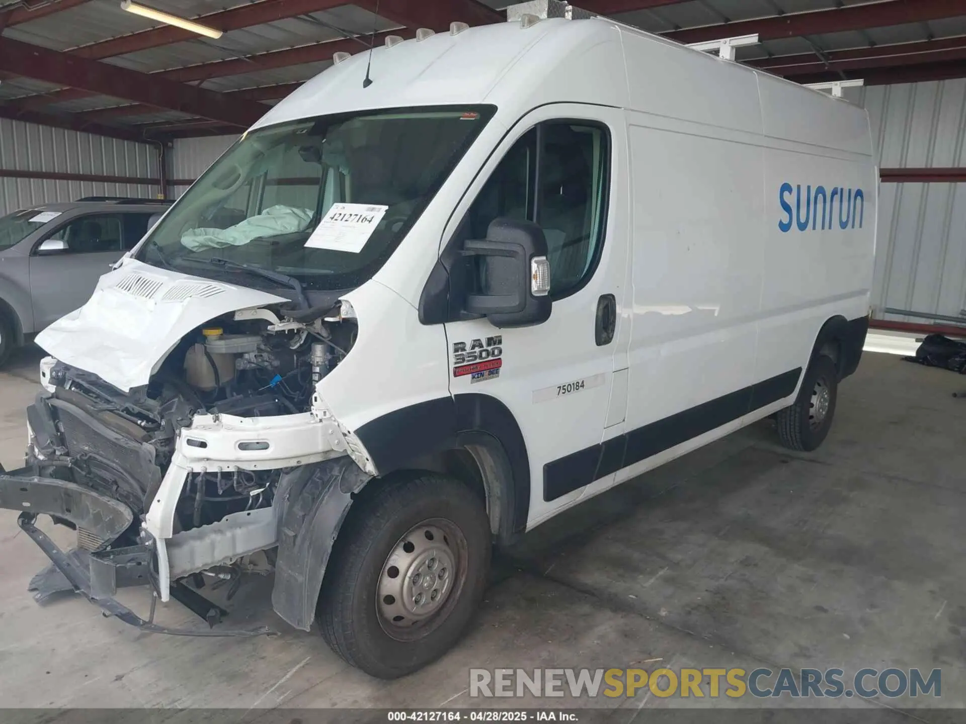 2 Photograph of a damaged car 3C6MRVHG8ME575585 RAM PROMASTER 3500 2021