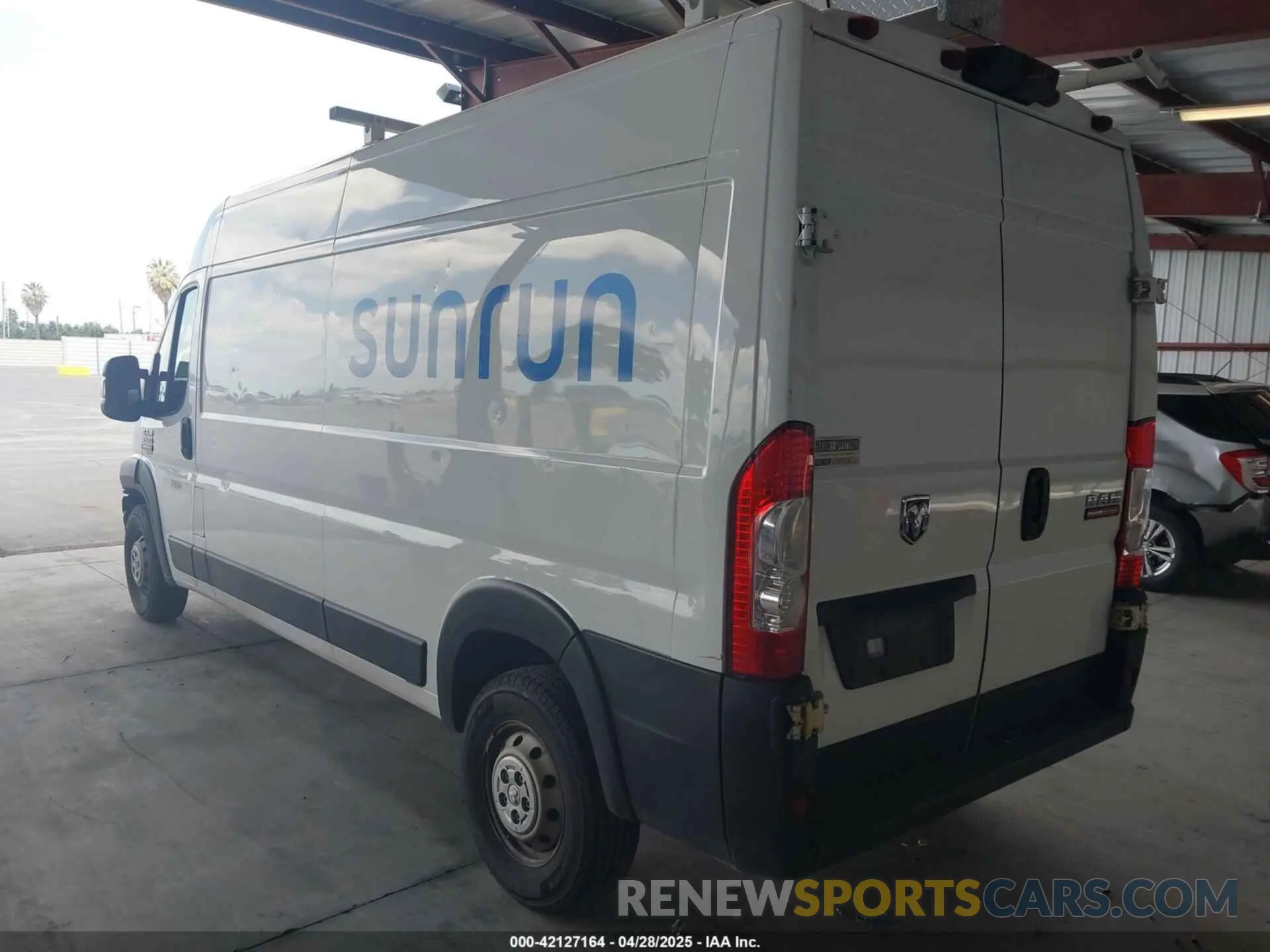 3 Photograph of a damaged car 3C6MRVHG8ME575585 RAM PROMASTER 3500 2021