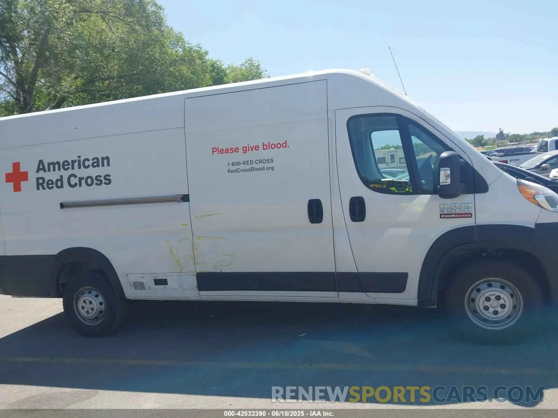 13 Photograph of a damaged car 3C6MRVJG1ME518462 RAM PROMASTER 3500 2021