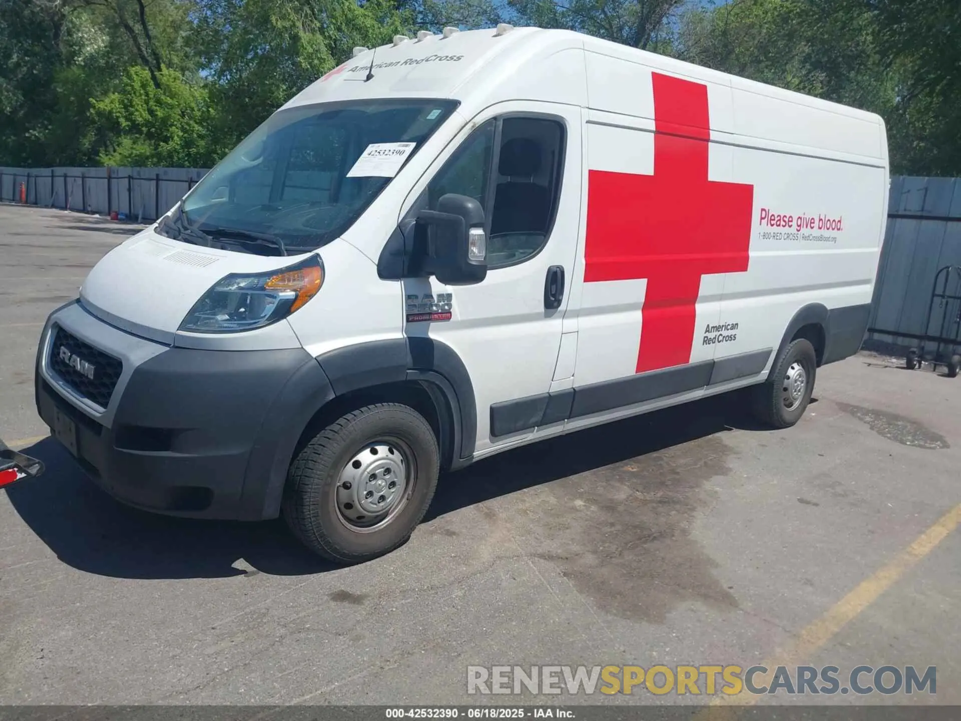 2 Photograph of a damaged car 3C6MRVJG1ME518462 RAM PROMASTER 3500 2021