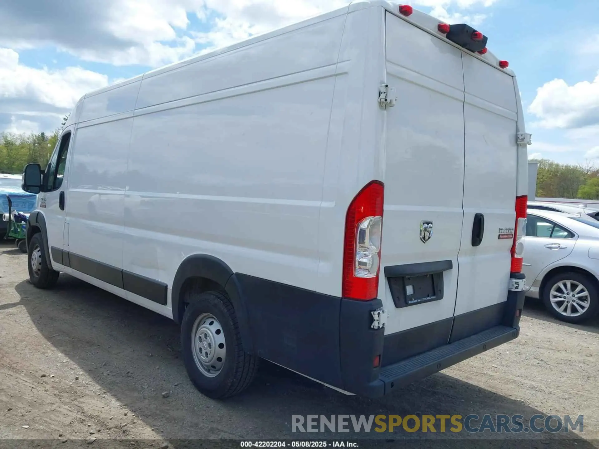 3 Photograph of a damaged car 3C6MRVJG2ME513321 RAM PROMASTER 3500 2021