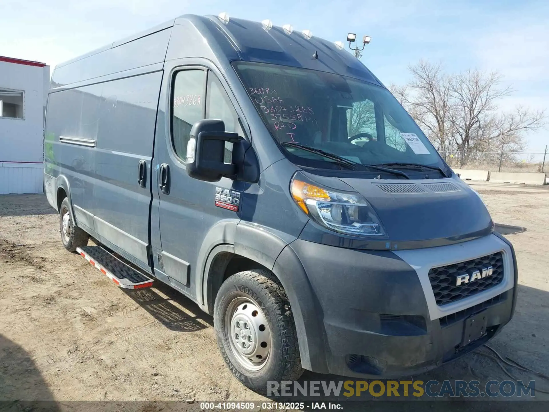 1 Photograph of a damaged car 3C6MRVJG3ME579554 RAM PROMASTER 3500 2021
