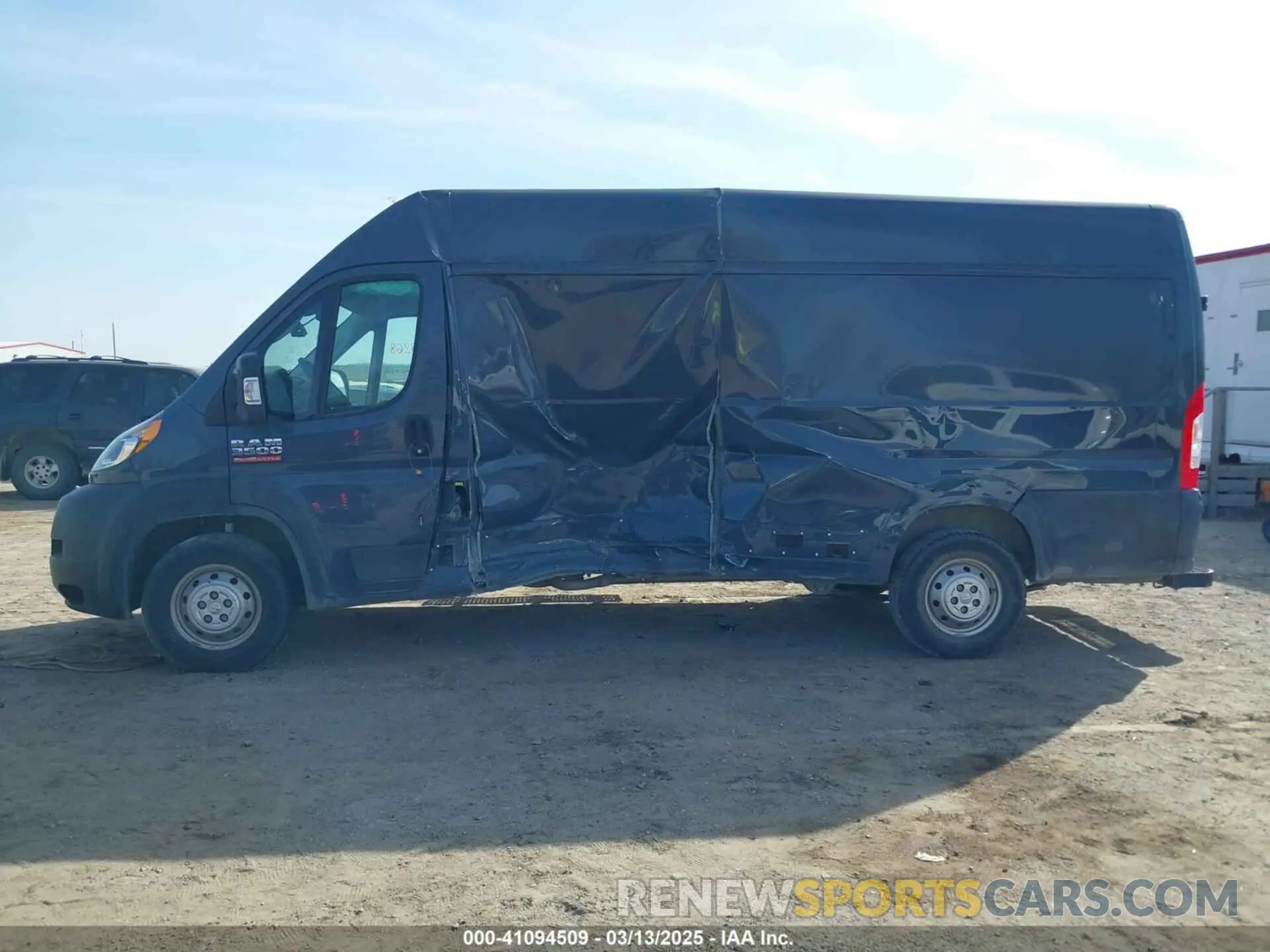 14 Photograph of a damaged car 3C6MRVJG3ME579554 RAM PROMASTER 3500 2021