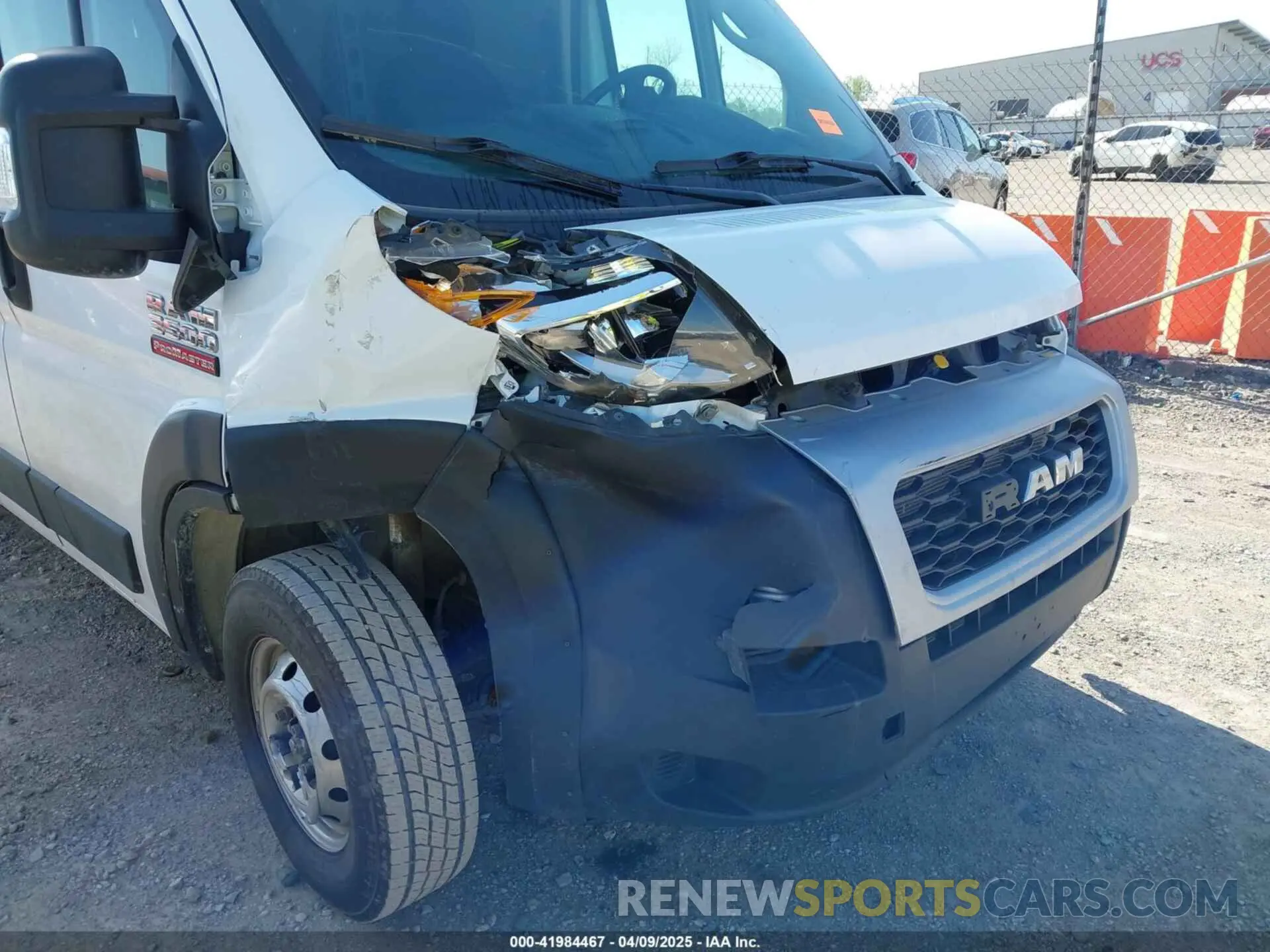6 Photograph of a damaged car 3C6MRVJG4ME590174 RAM PROMASTER 3500 2021