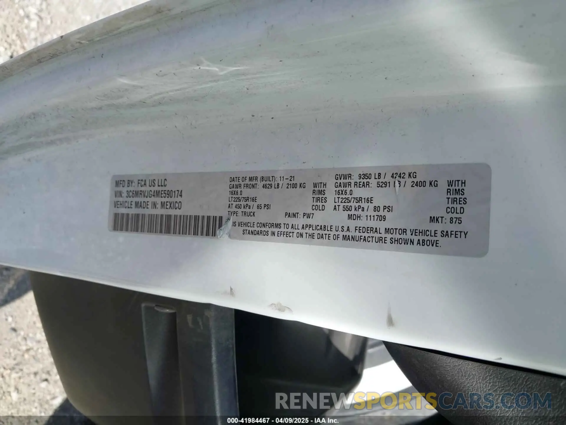 9 Photograph of a damaged car 3C6MRVJG4ME590174 RAM PROMASTER 3500 2021