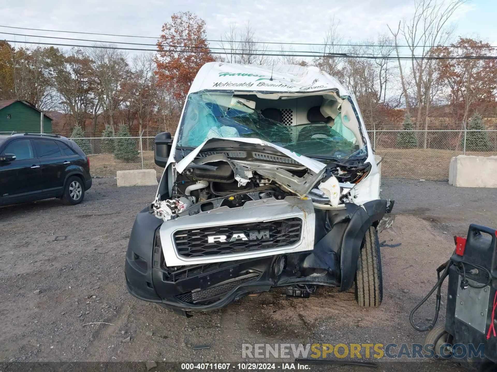 11 Photograph of a damaged car 3C6MRVJG6ME558343 RAM PROMASTER 3500 2021