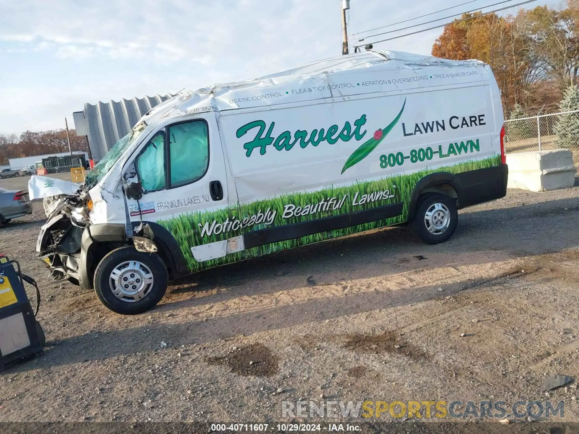 2 Photograph of a damaged car 3C6MRVJG6ME558343 RAM PROMASTER 3500 2021