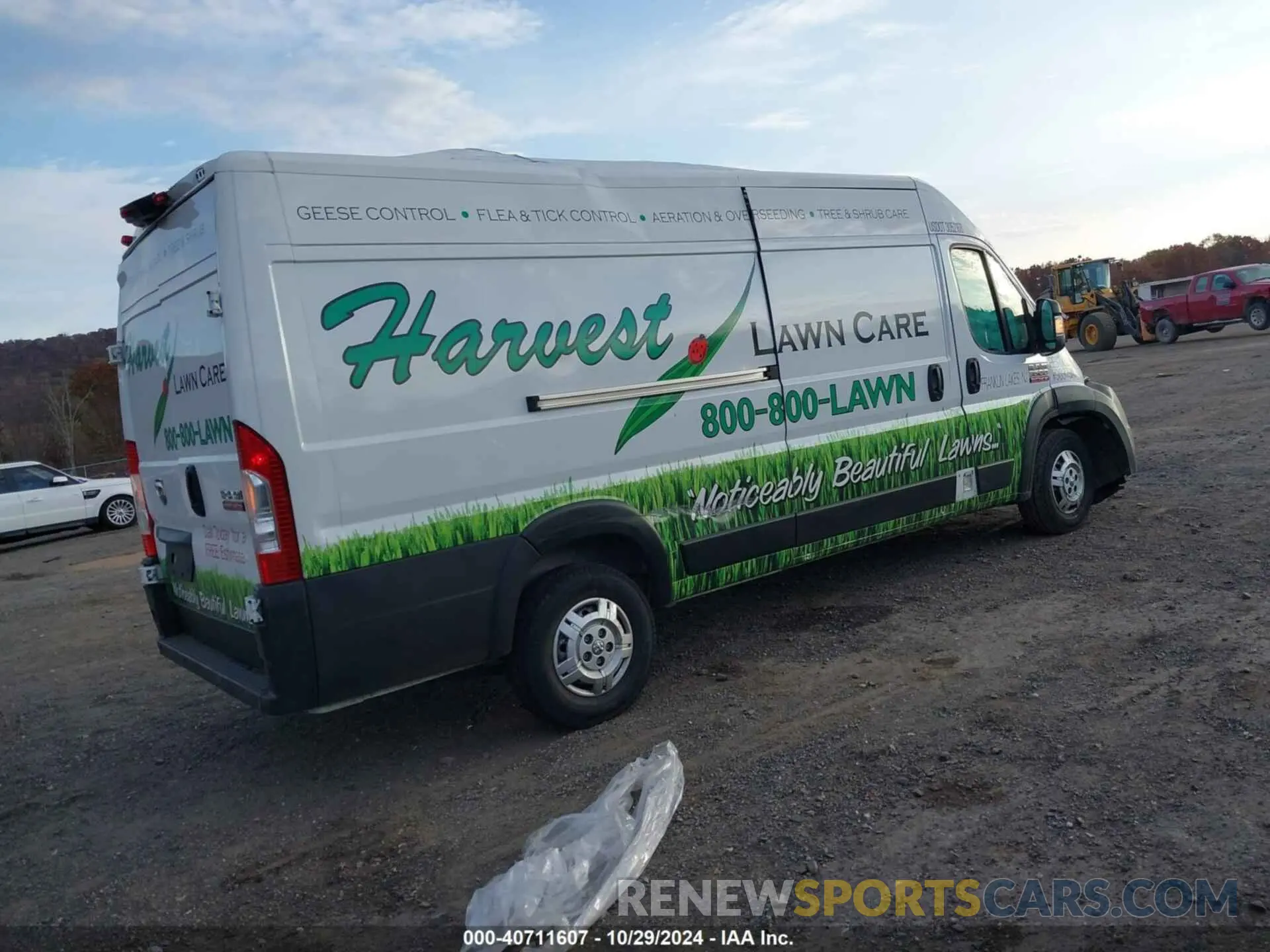 4 Photograph of a damaged car 3C6MRVJG6ME558343 RAM PROMASTER 3500 2021