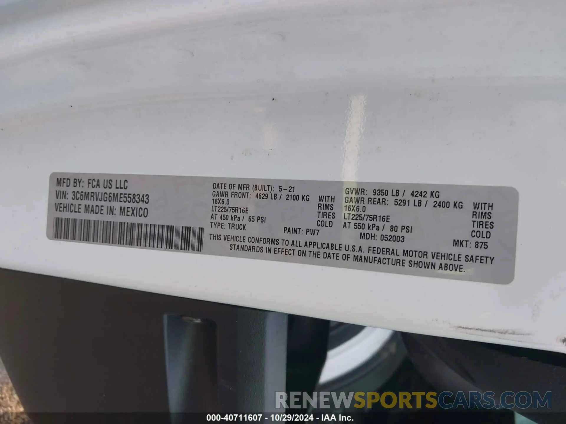 9 Photograph of a damaged car 3C6MRVJG6ME558343 RAM PROMASTER 3500 2021