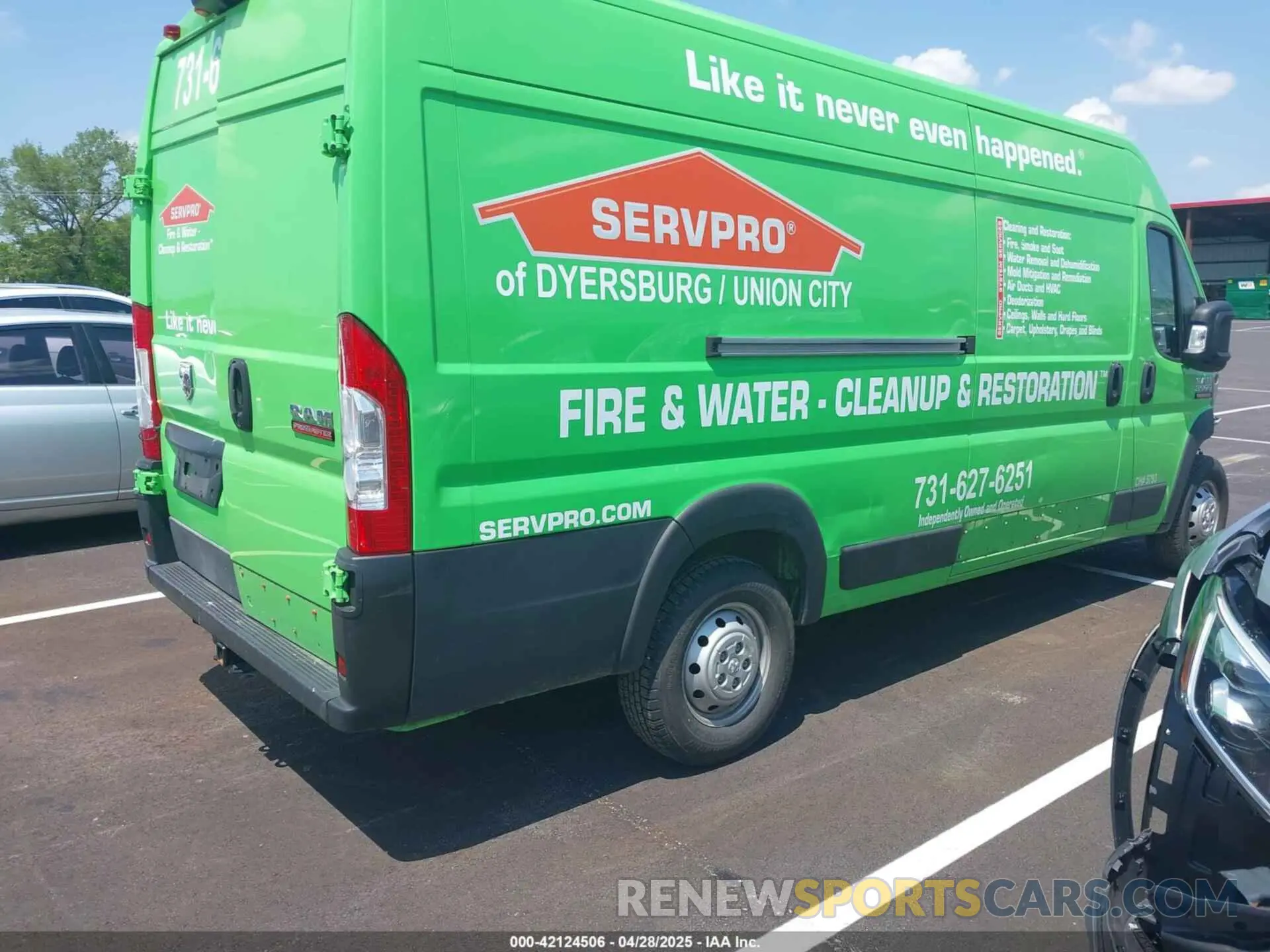 4 Photograph of a damaged car 3C6MRVJG7ME545200 RAM PROMASTER 3500 2021