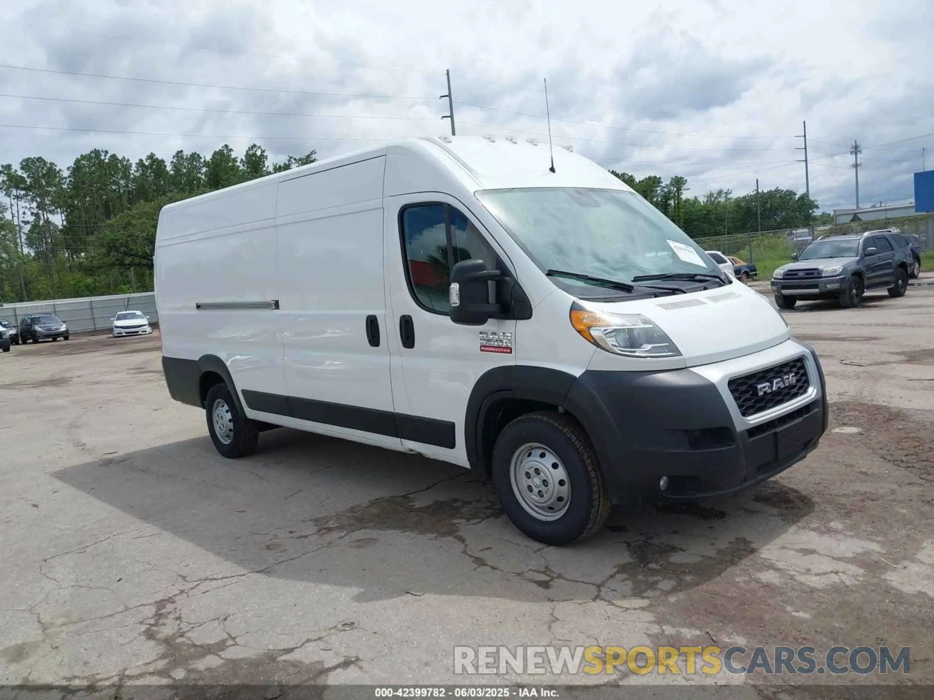 1 Photograph of a damaged car 3C6MRVJG9ME551175 RAM PROMASTER 3500 2021