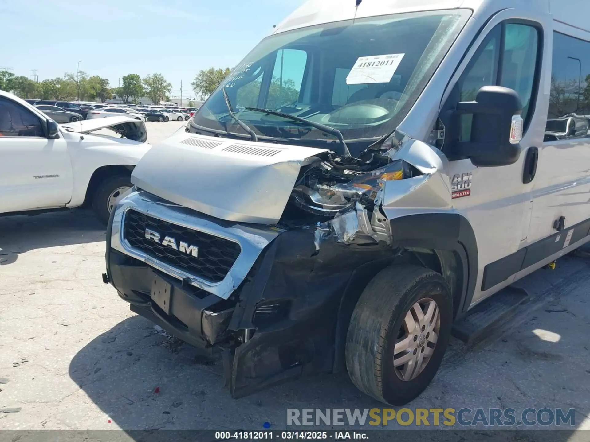 6 Photograph of a damaged car 3C6MRVUG5ME550939 RAM PROMASTER 3500 2021