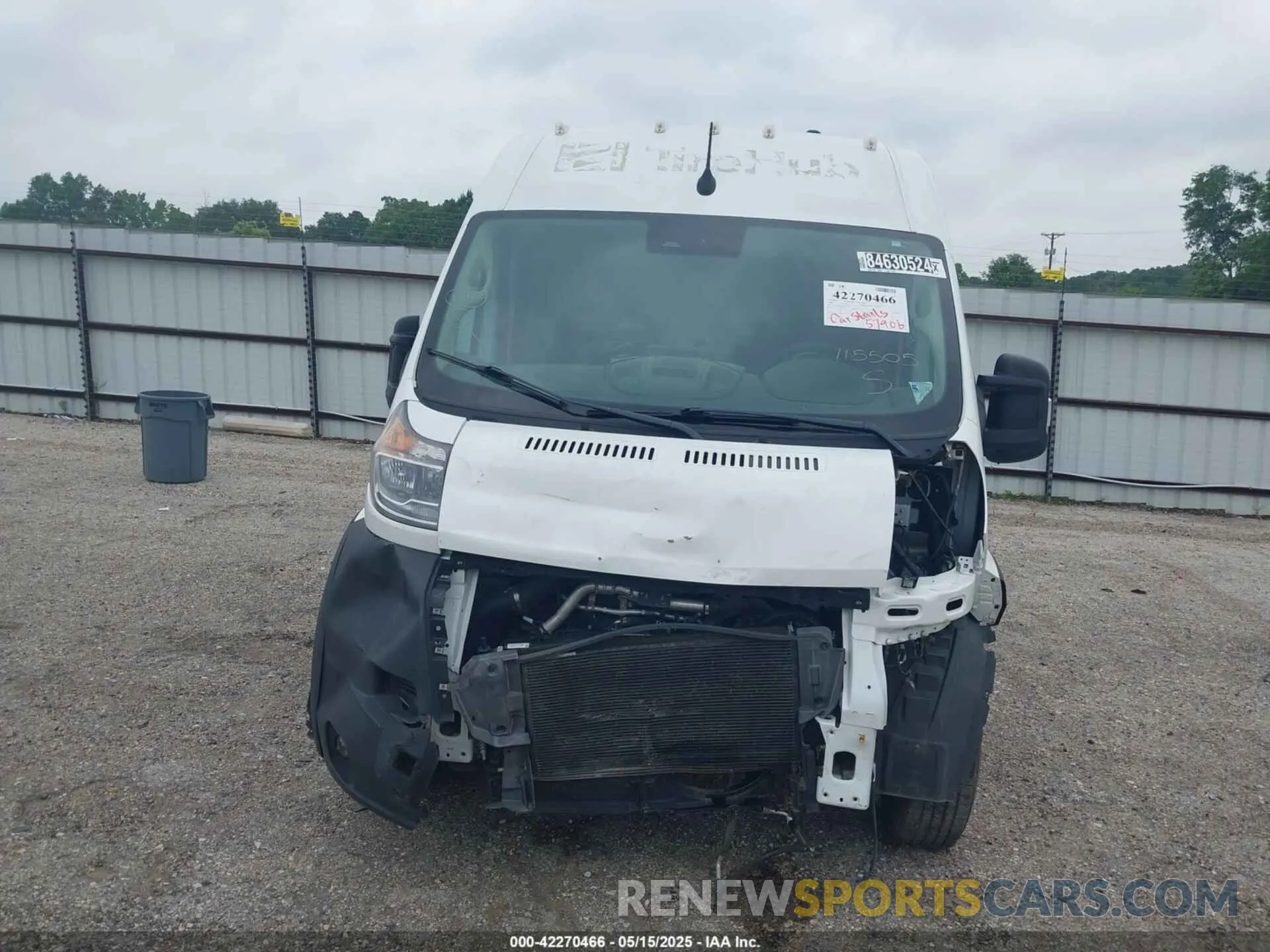 13 Photograph of a damaged car 3C6MRVJG3NE115505 RAM PROMASTER 3500 2022