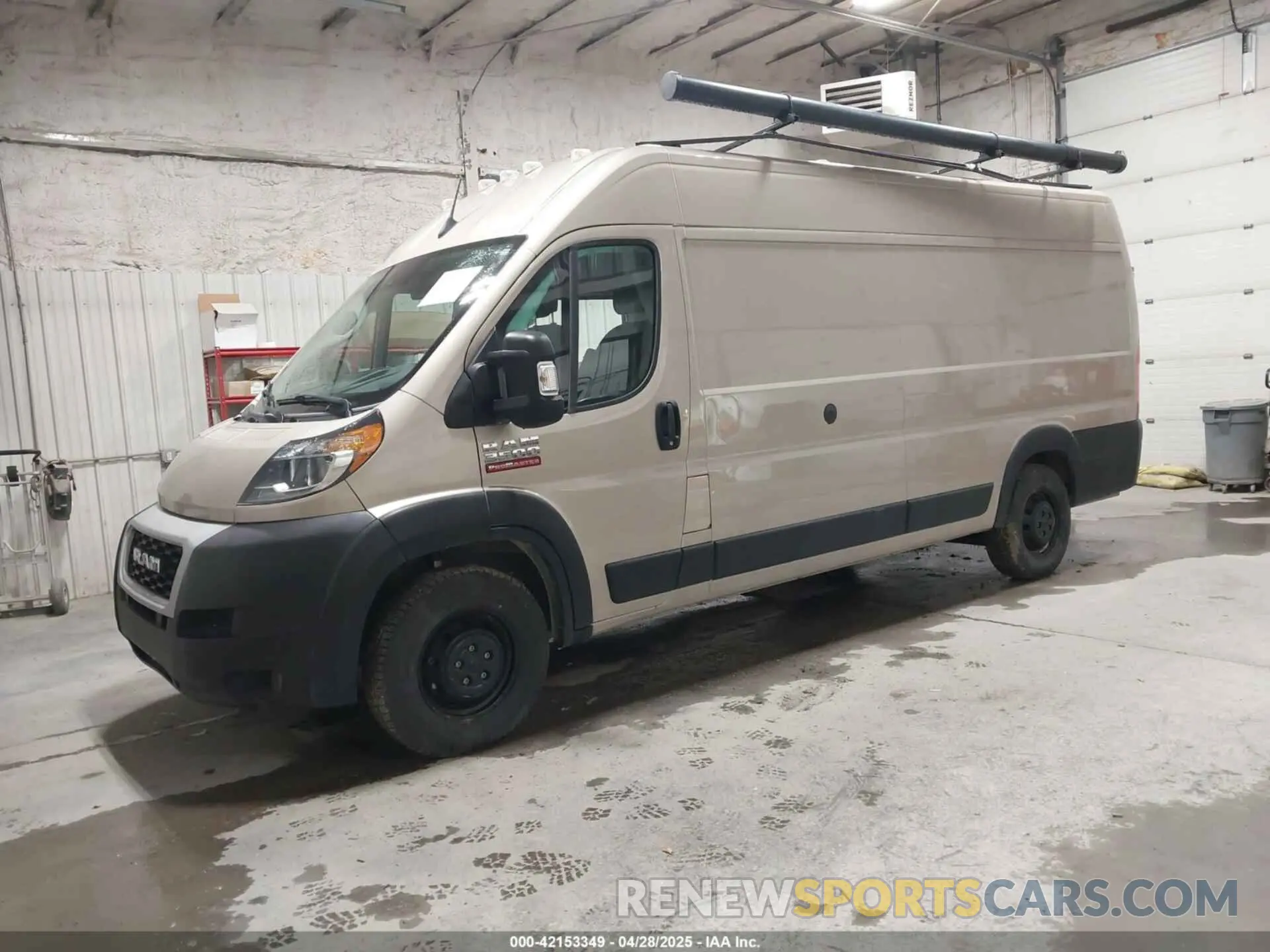 2 Photograph of a damaged car 3C6MRVJG8NE117900 RAM PROMASTER 3500 2022