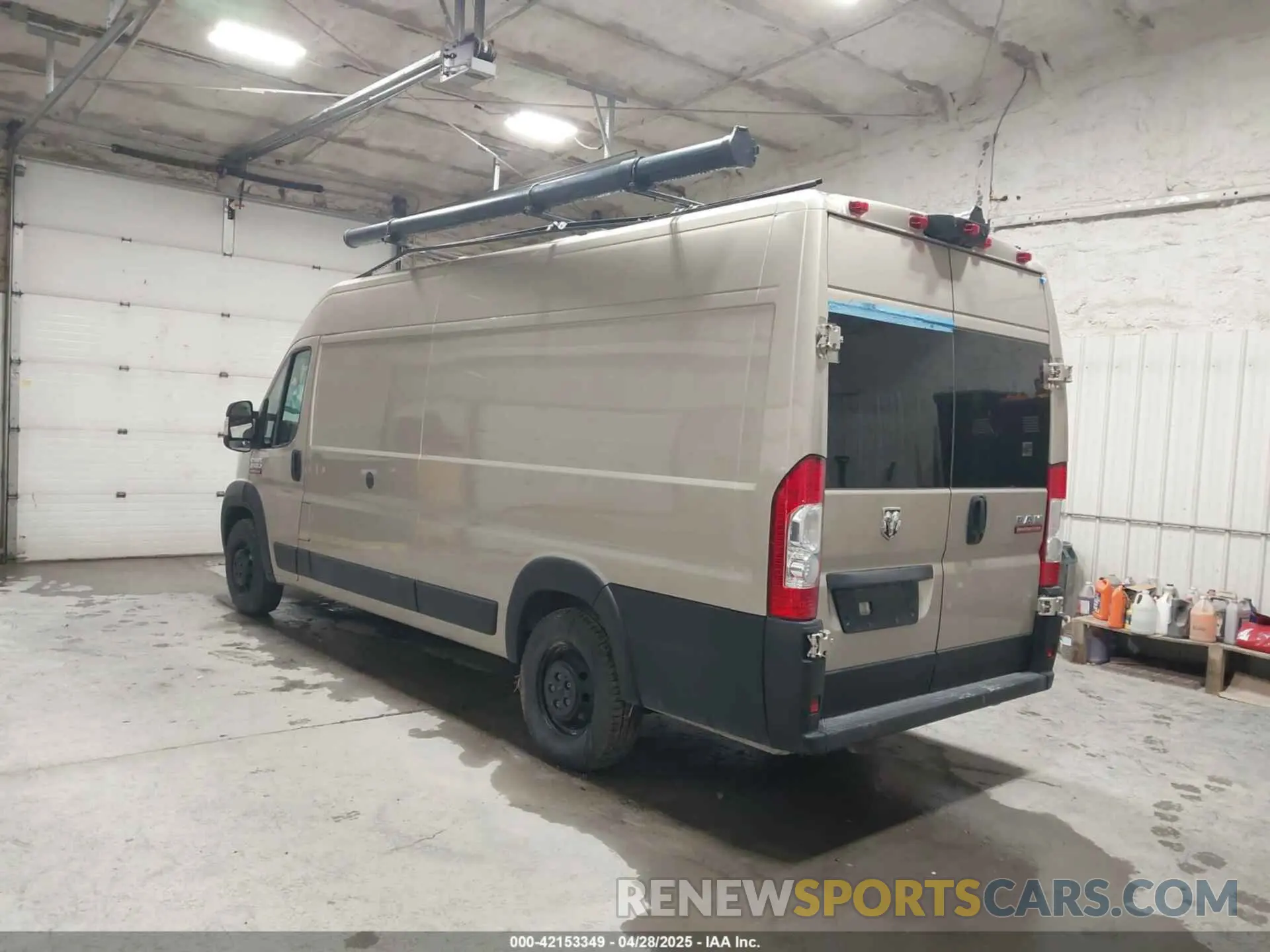 3 Photograph of a damaged car 3C6MRVJG8NE117900 RAM PROMASTER 3500 2022