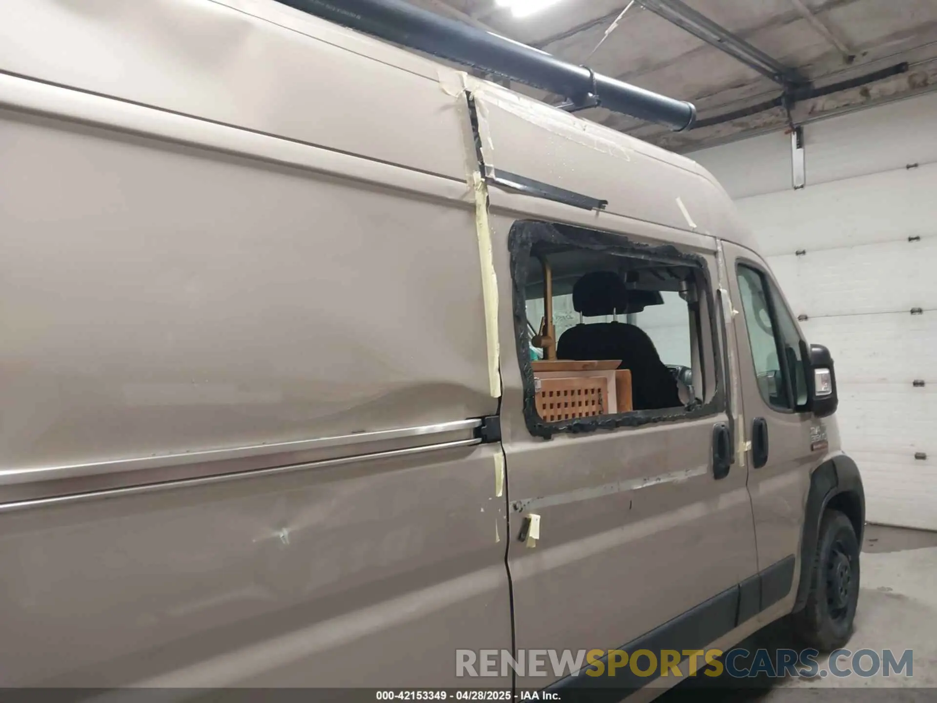 6 Photograph of a damaged car 3C6MRVJG8NE117900 RAM PROMASTER 3500 2022
