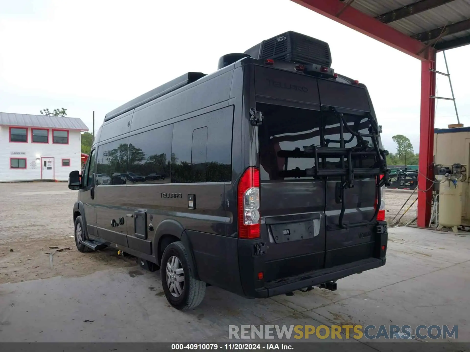3 Photograph of a damaged car 3C6MRVUG2NE101722 RAM PROMASTER 3500 2022