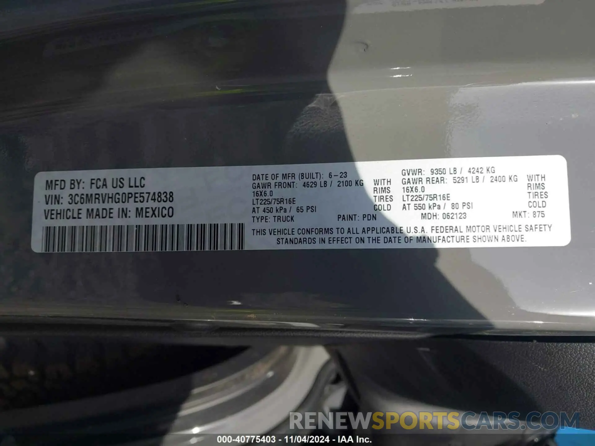 9 Photograph of a damaged car 3C6MRVHG0PE574838 RAM PROMASTER 3500 2023
